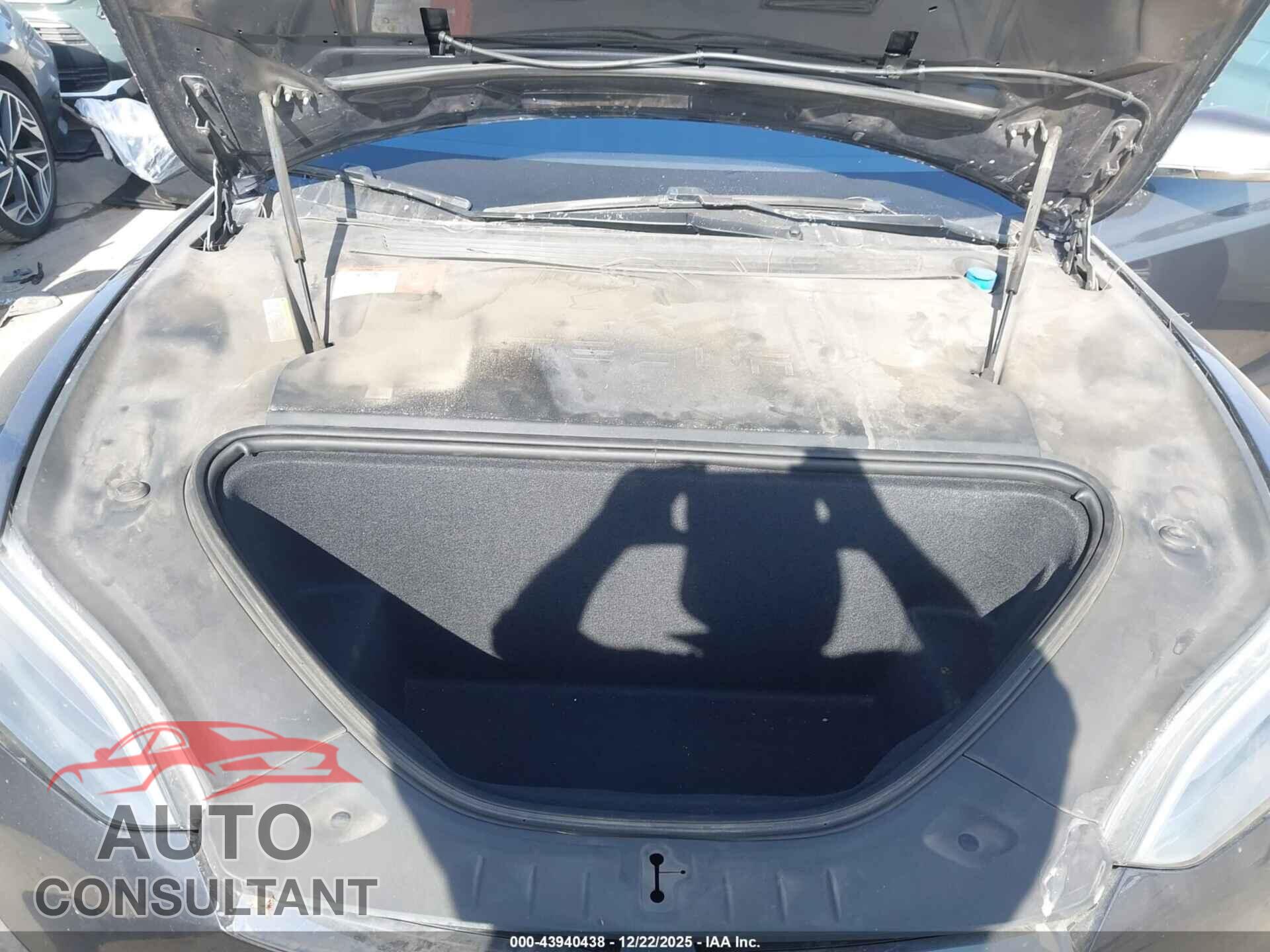 TESLA MODEL S 2016 - 5YJSA1E14GF176557