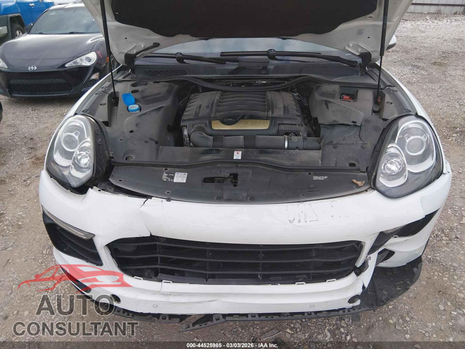 PORSCHE CAYENNE 2016 - WP1AA2A25GLA05215