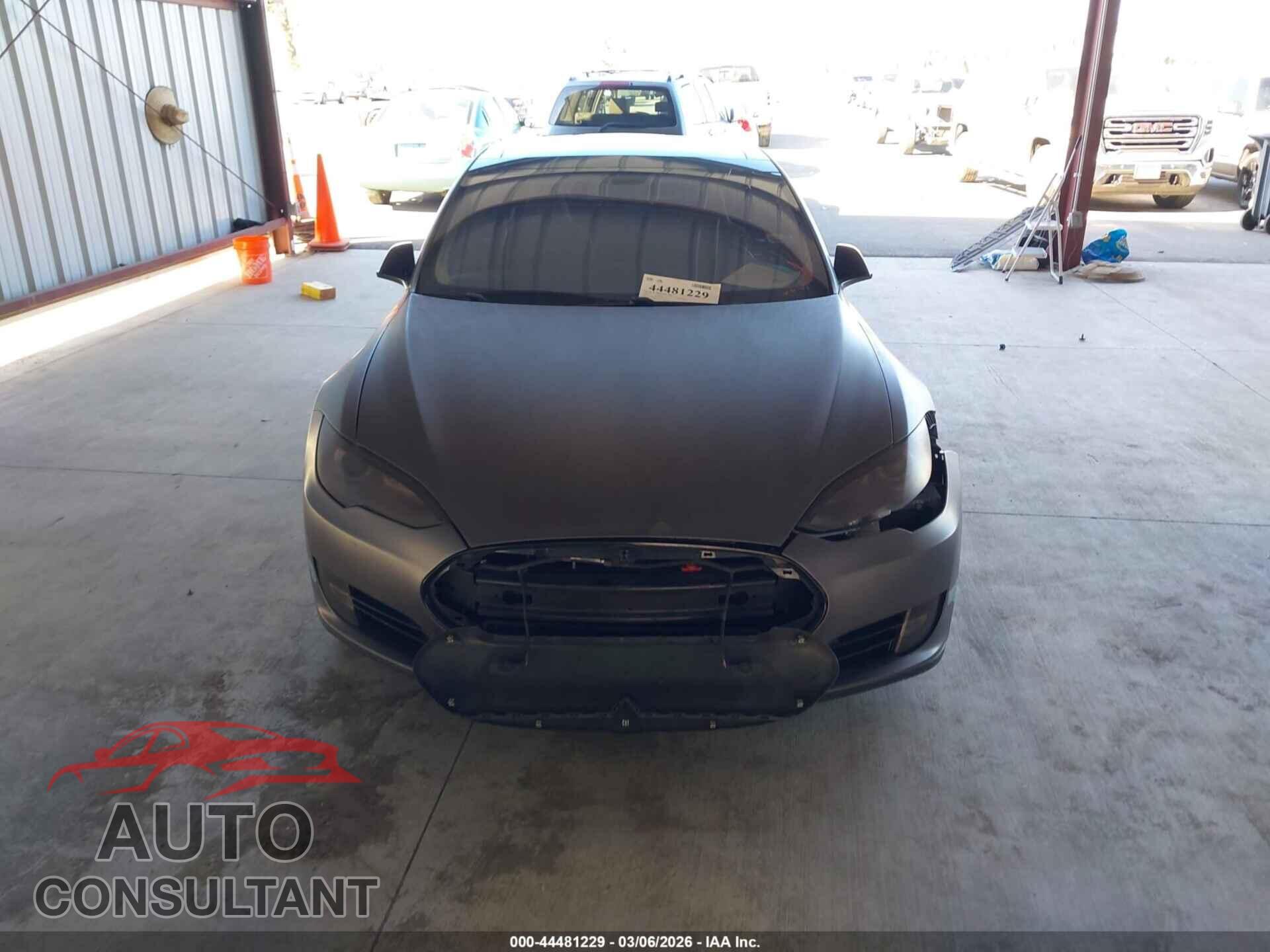 TESLA MODEL S 2013 - 5YJSA1CPXDFP26752