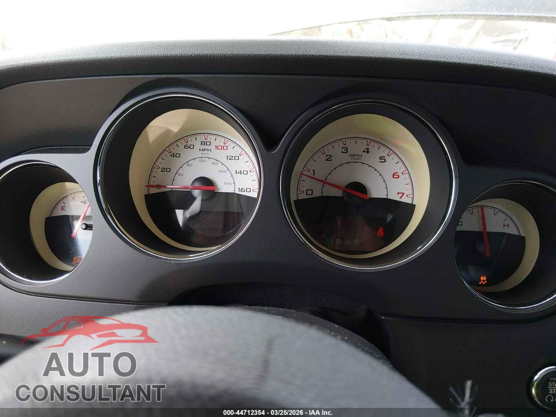 DODGE CHALLENGER 2014 - 2C3CDYBTXEH218641
