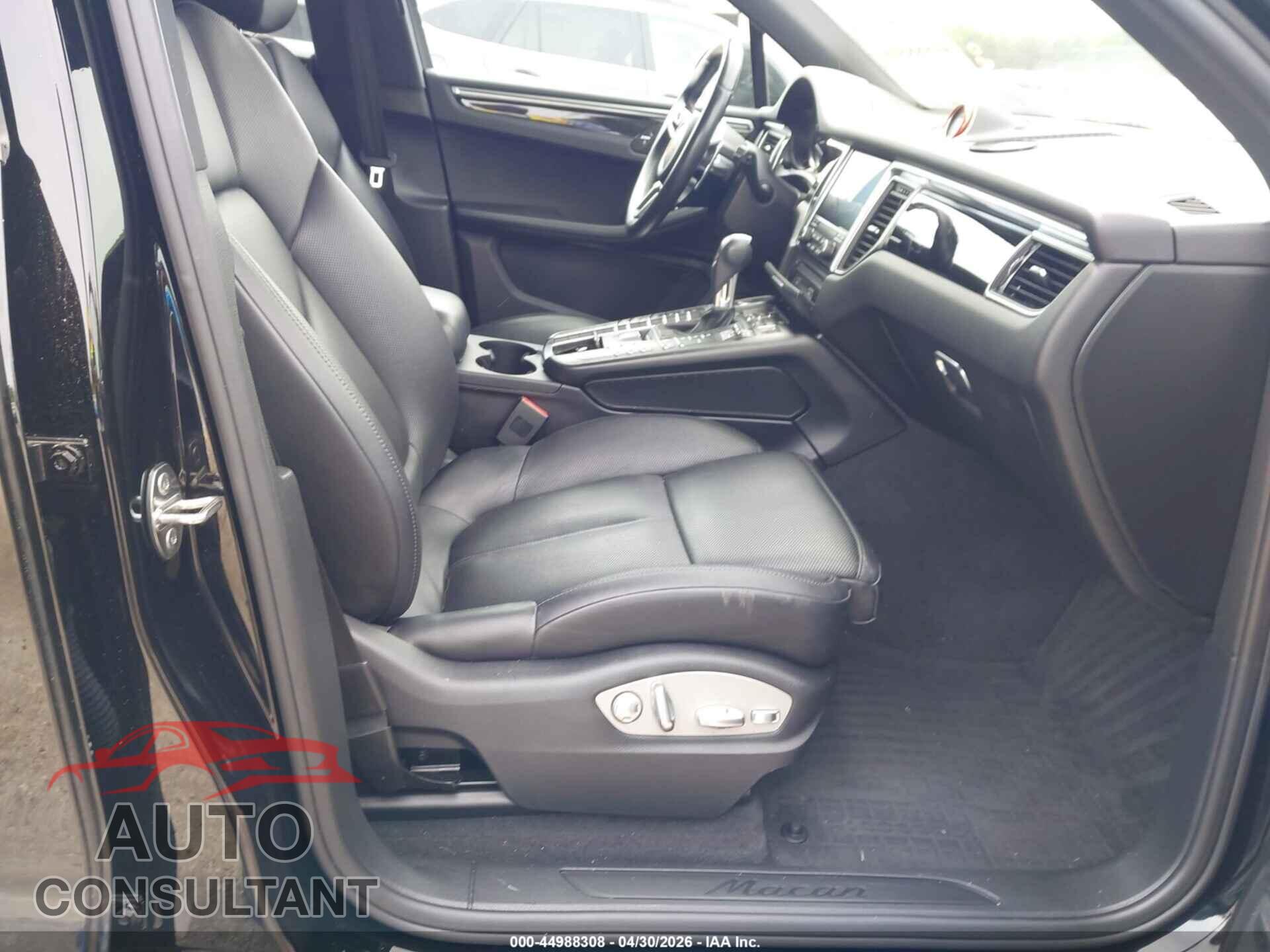 PORSCHE MACAN 2018 - WP1AA2A52JLB00932