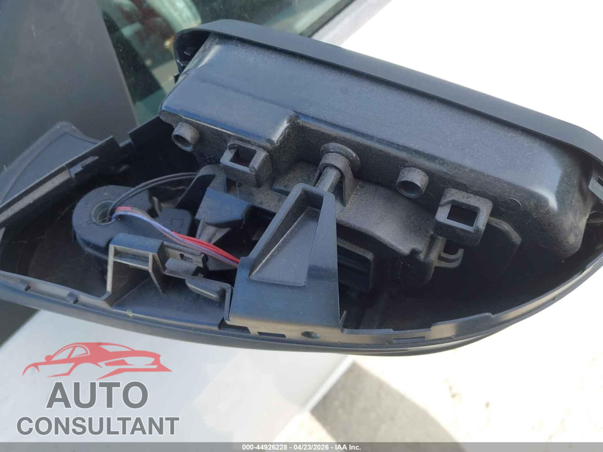 HONDA CIVIC 2018 - 2HGFC2F79JH521332