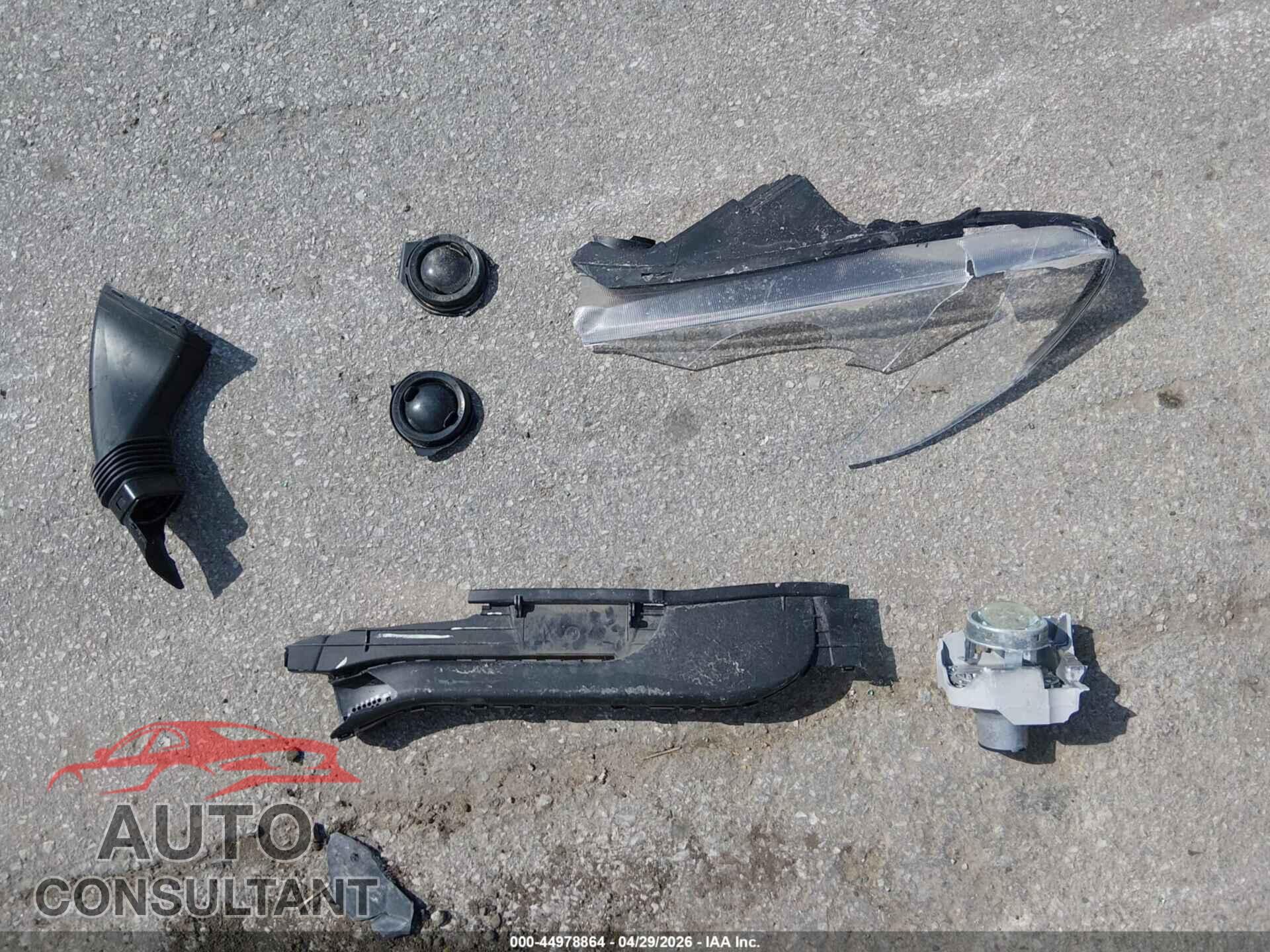 FORD ESCAPE 2020 - 1FMCU9H96LUA10520