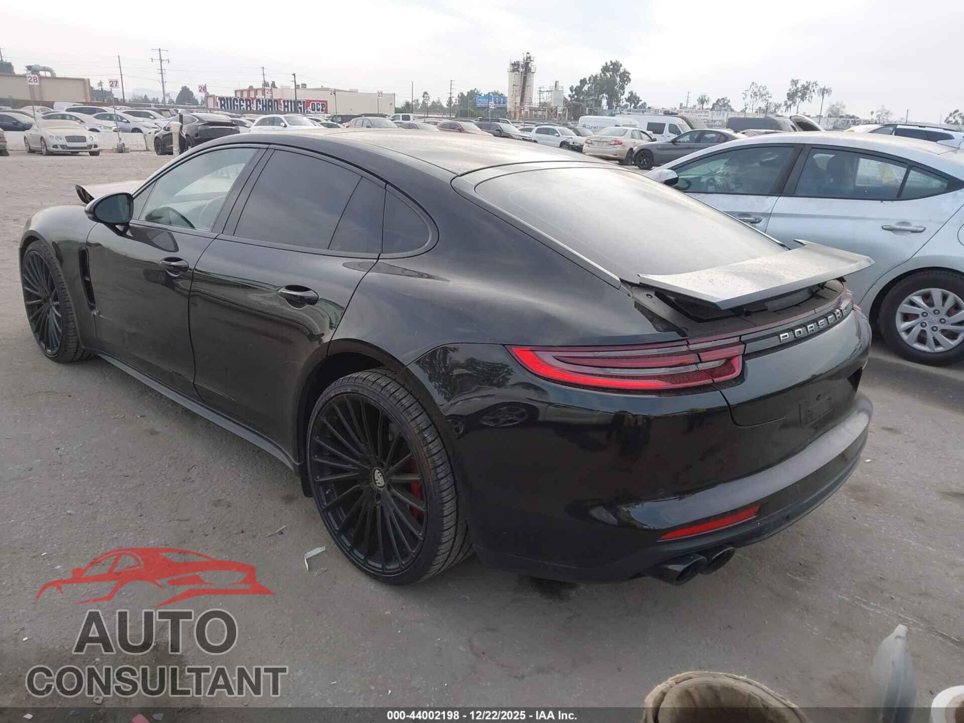 PORSCHE PANAMERA 2018 - WP0AA2A73JL100554