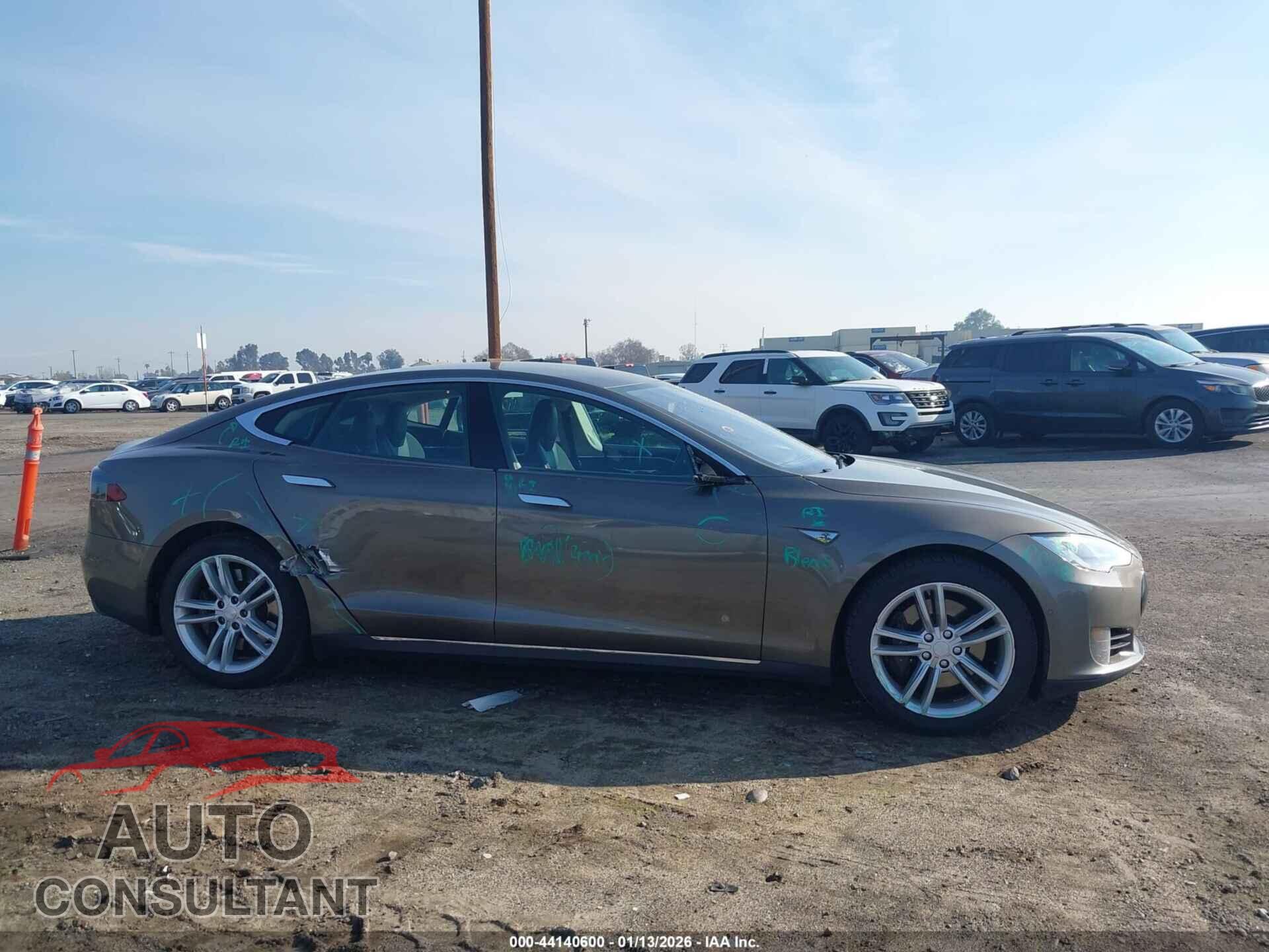 TESLA MODEL S 2015 - 5YJSA1E10FF109310