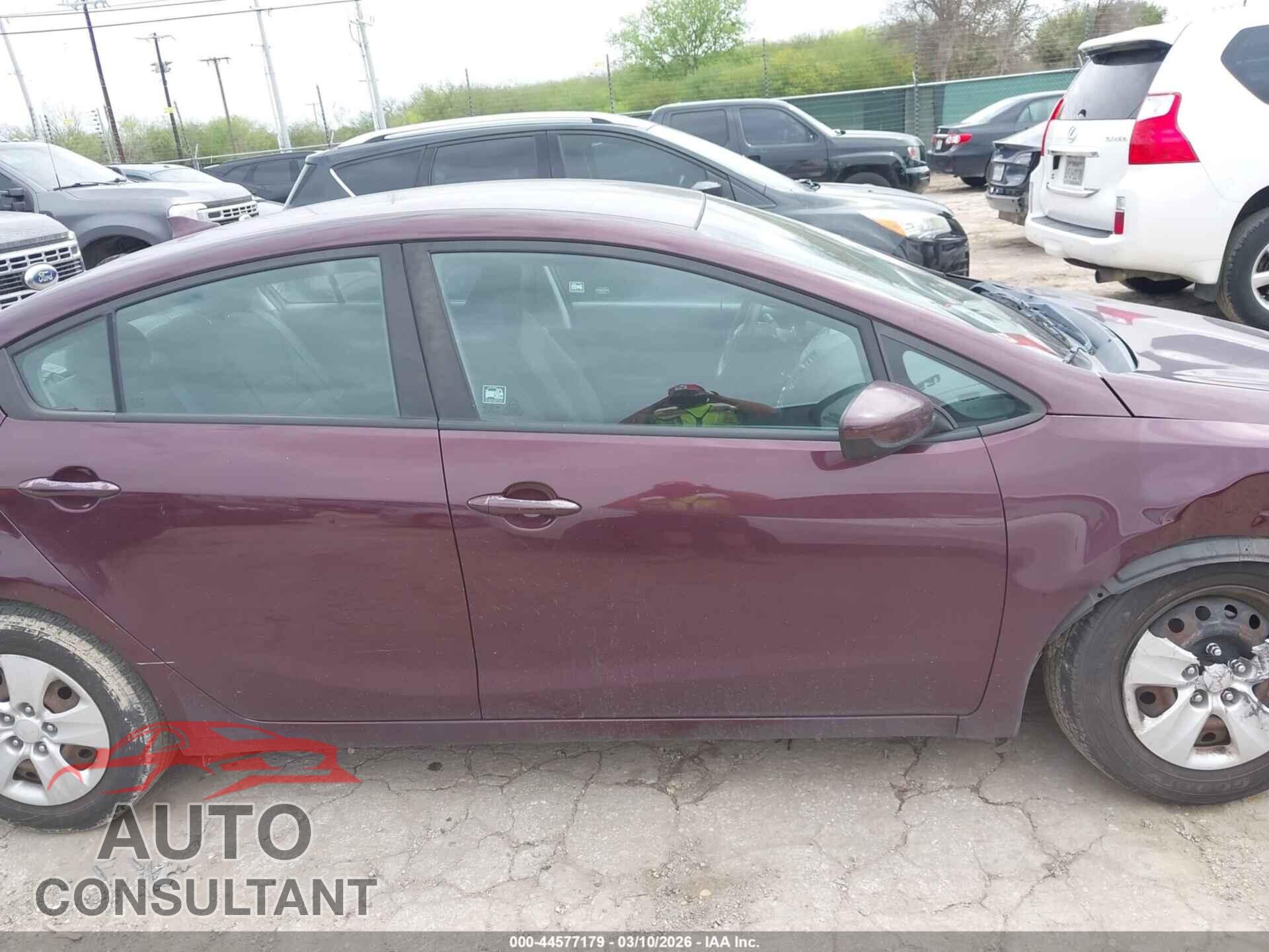 KIA FORTE 2017 - 3KPFL4A74HE123789
