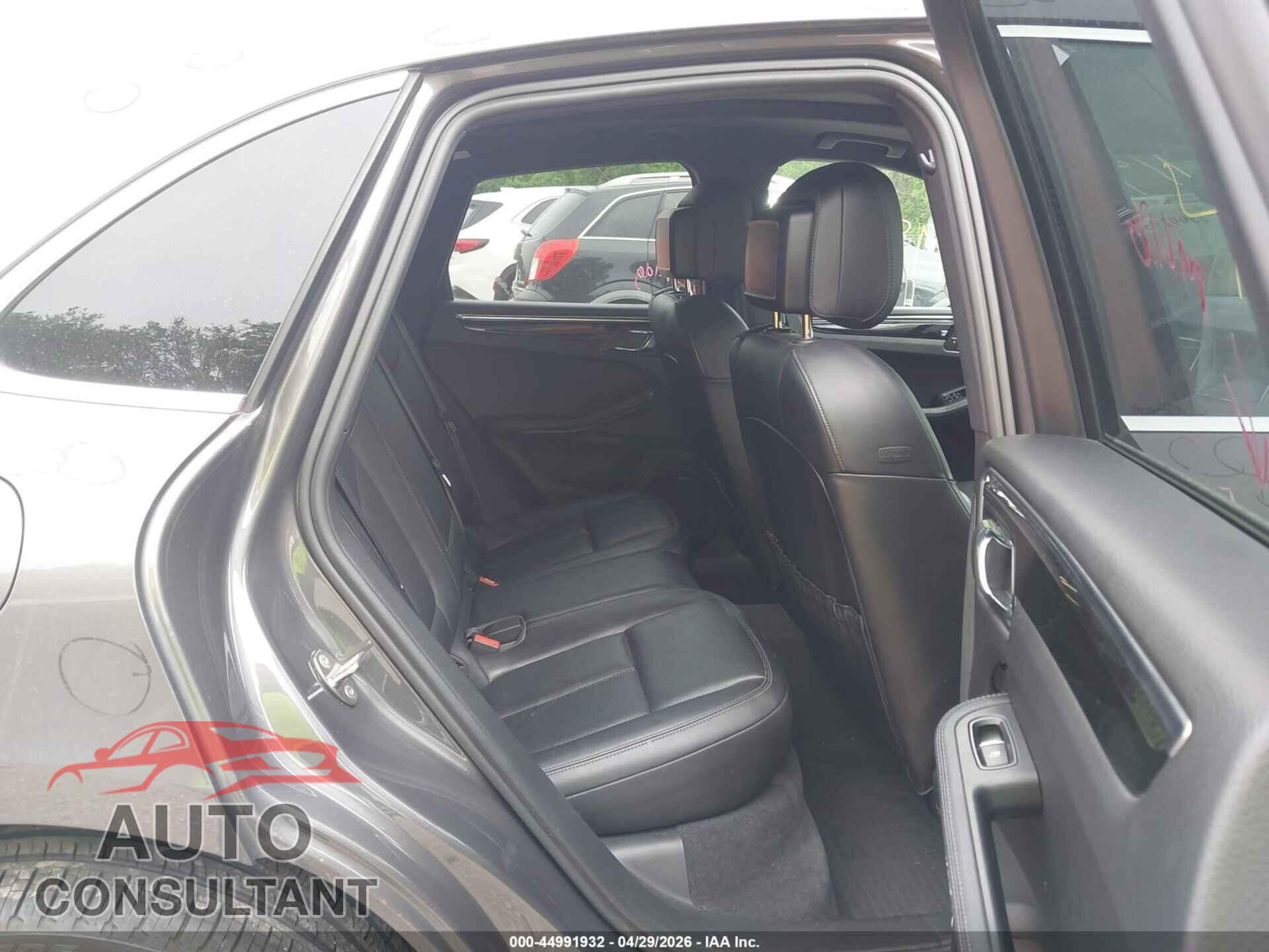 PORSCHE MACAN 2016 - WP1AB2A56GLB42817