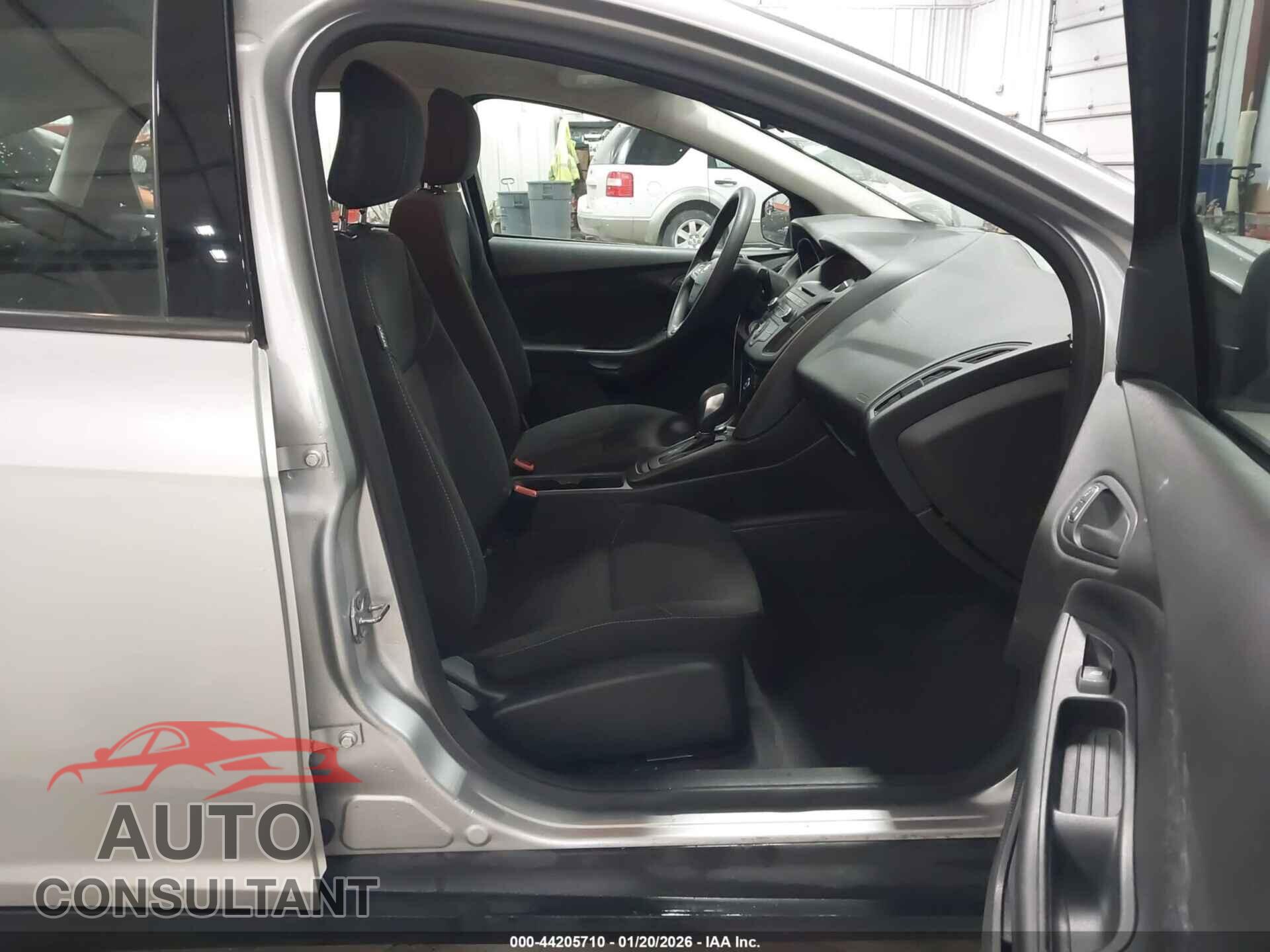 FORD FOCUS 2017 - 1FADP3E2XHL342810