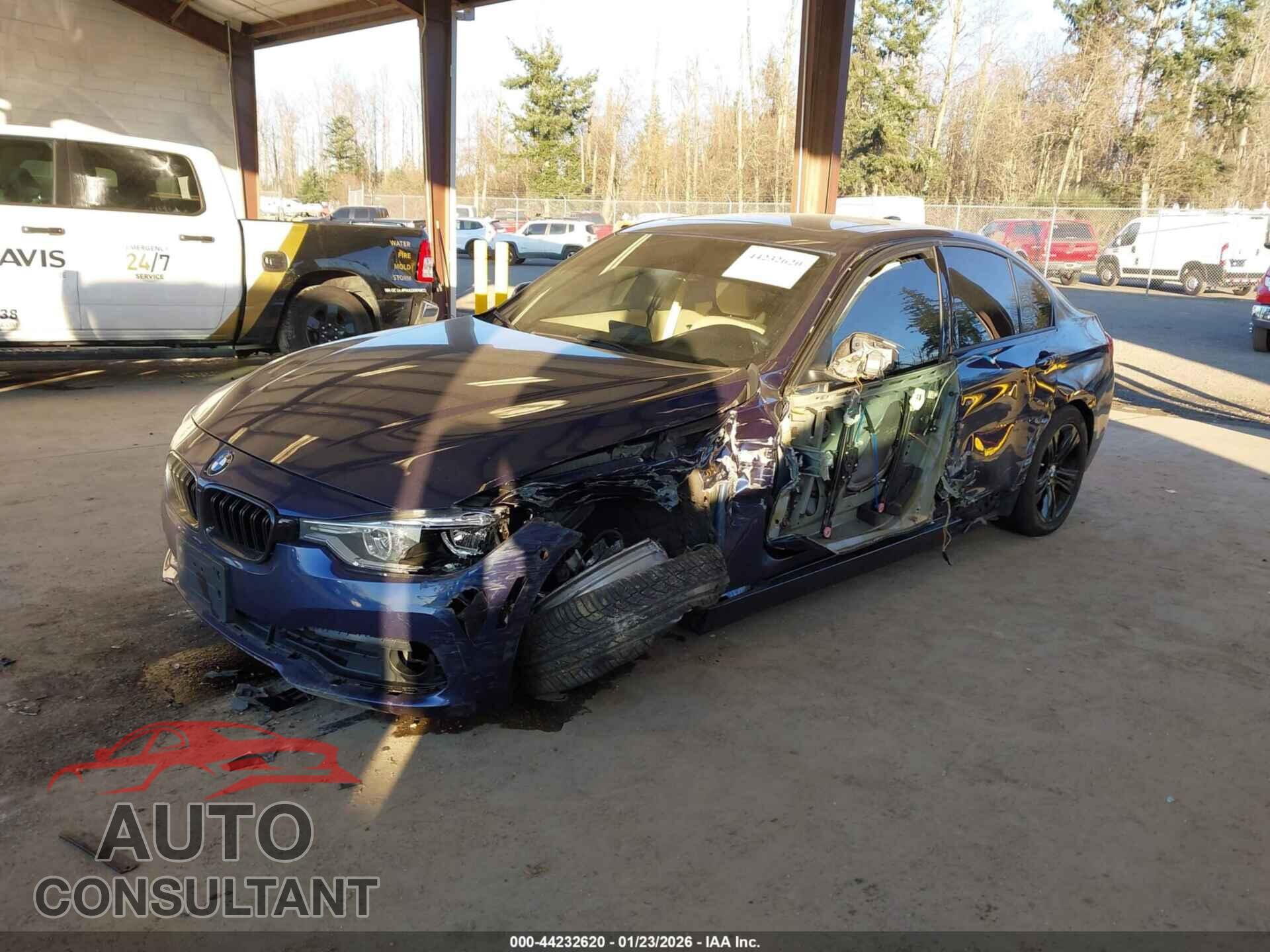 BMW 328I 2016 - WBA8E3G50GNU03364