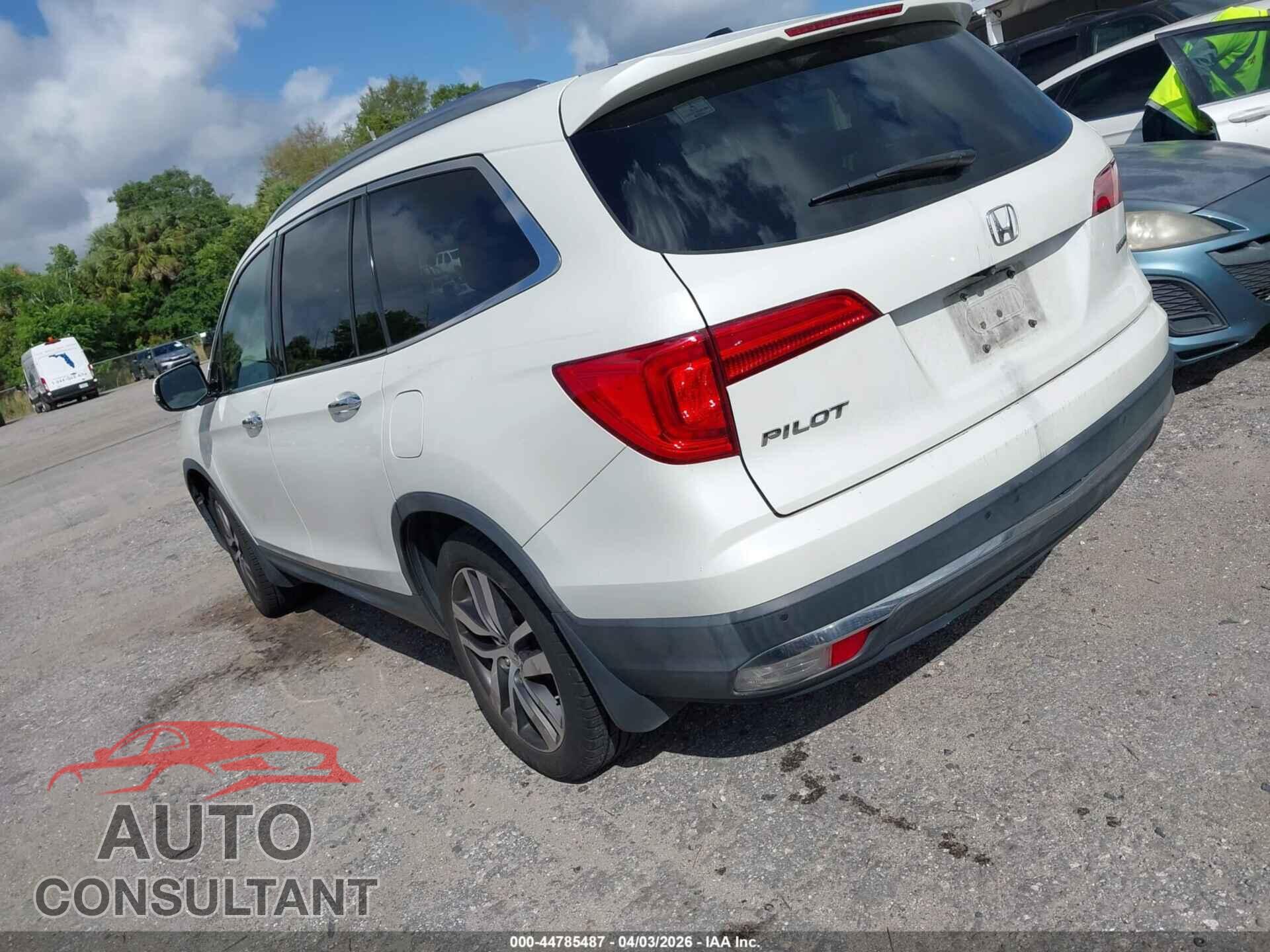 HONDA PILOT 2017 - 5FNYF5H95HB029699