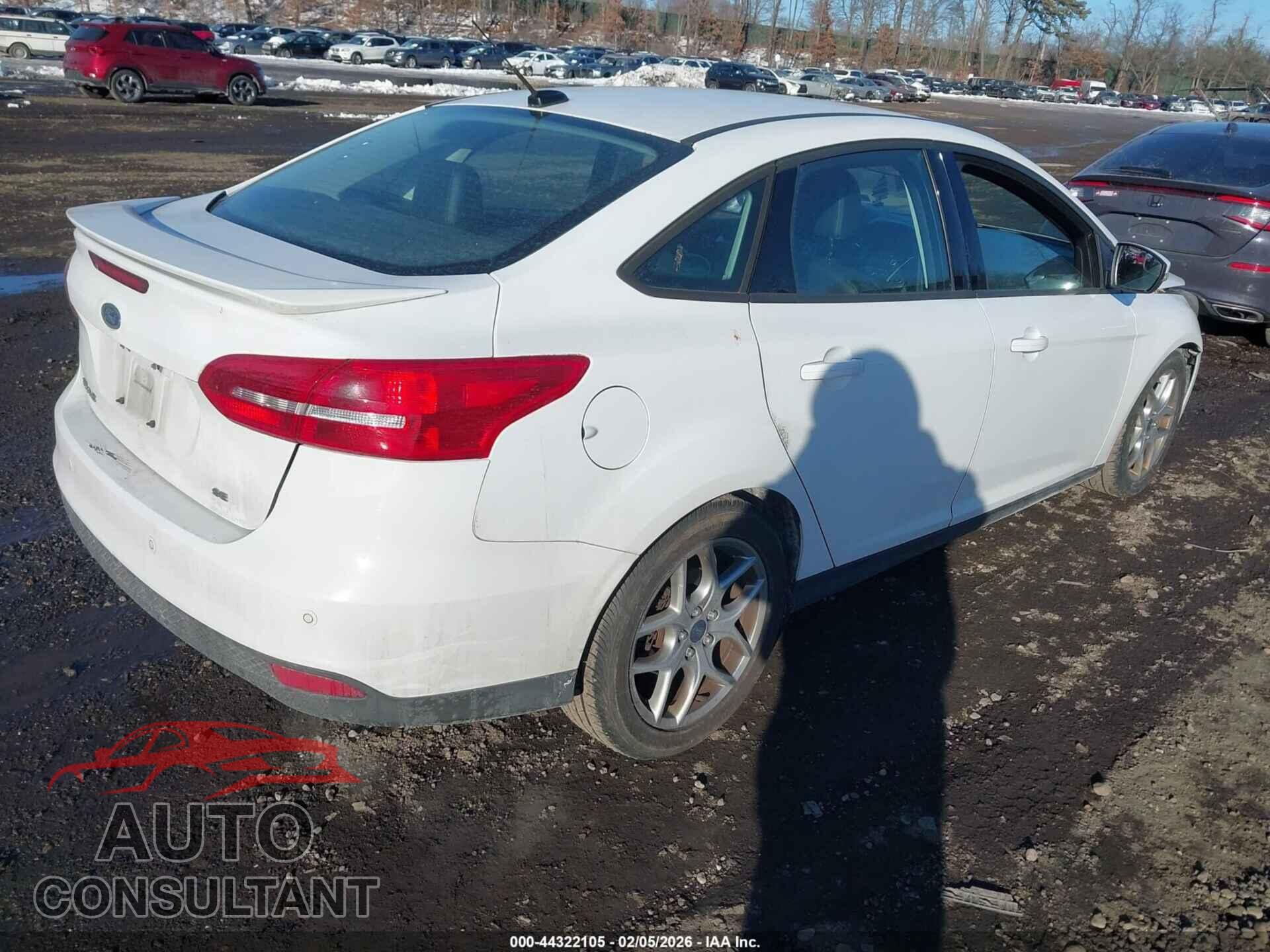 FORD FOCUS 2015 - 1FADP3F28FL264099