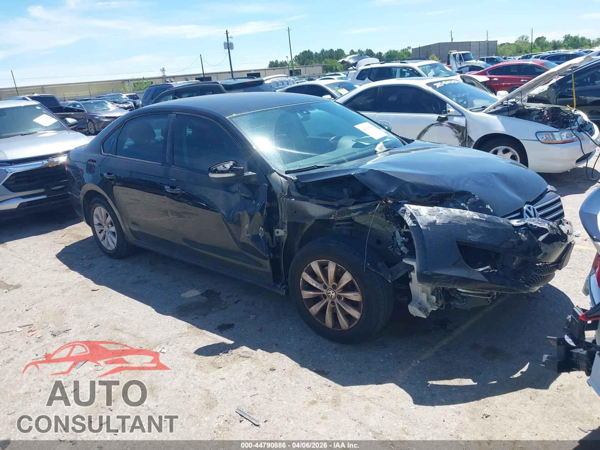 VOLKSWAGEN PASSAT 2014 - 1VWAH7A38EC004900