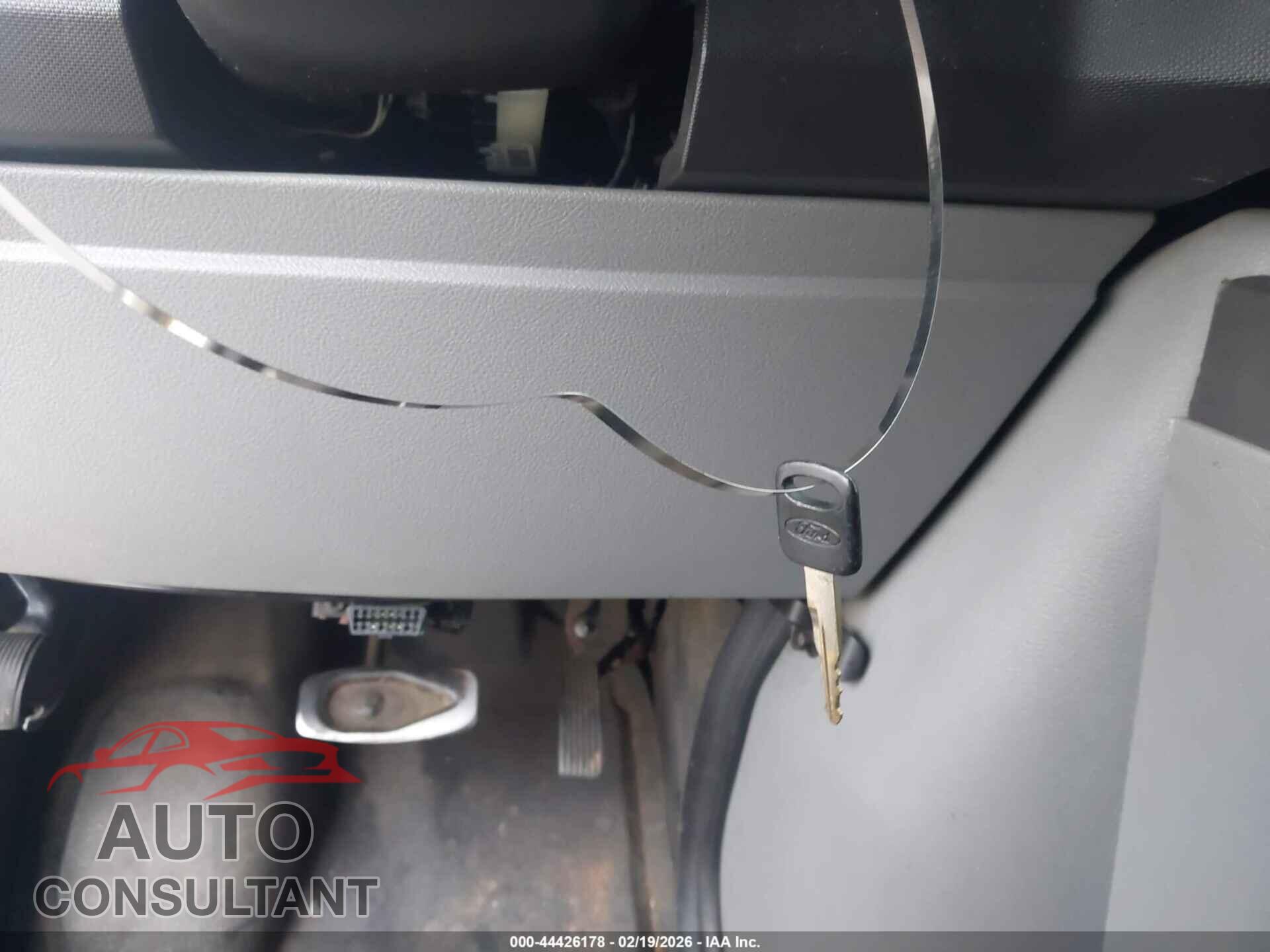 FORD E-150 2013 - 1FTNE1EW8DDA10204