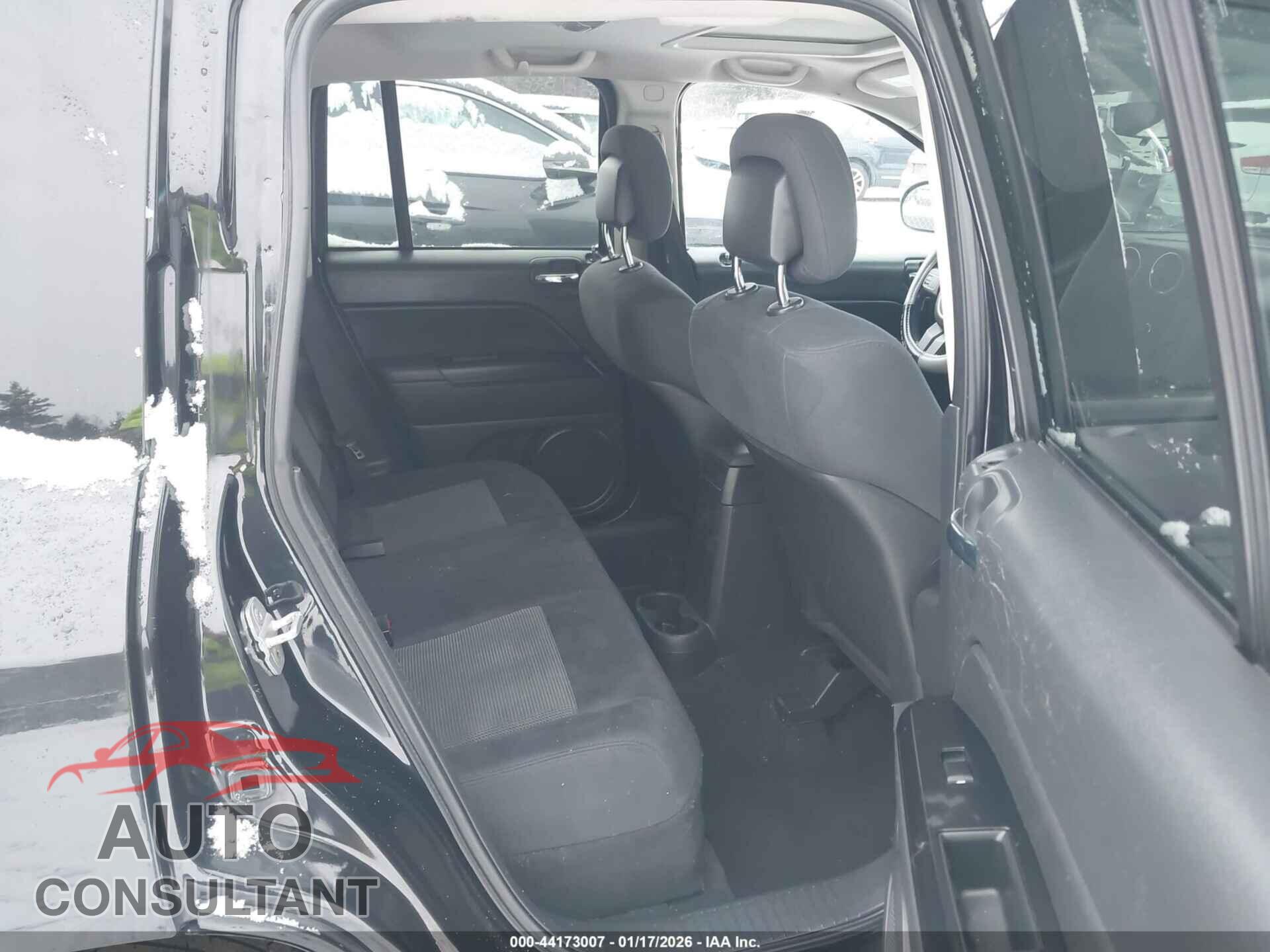 JEEP COMPASS 2011 - 1J4NF1FB3BD149852