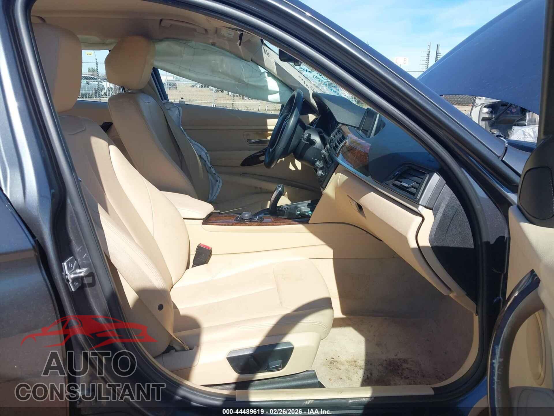 BMW 328I 2014 - WBA3C1C58EK115598
