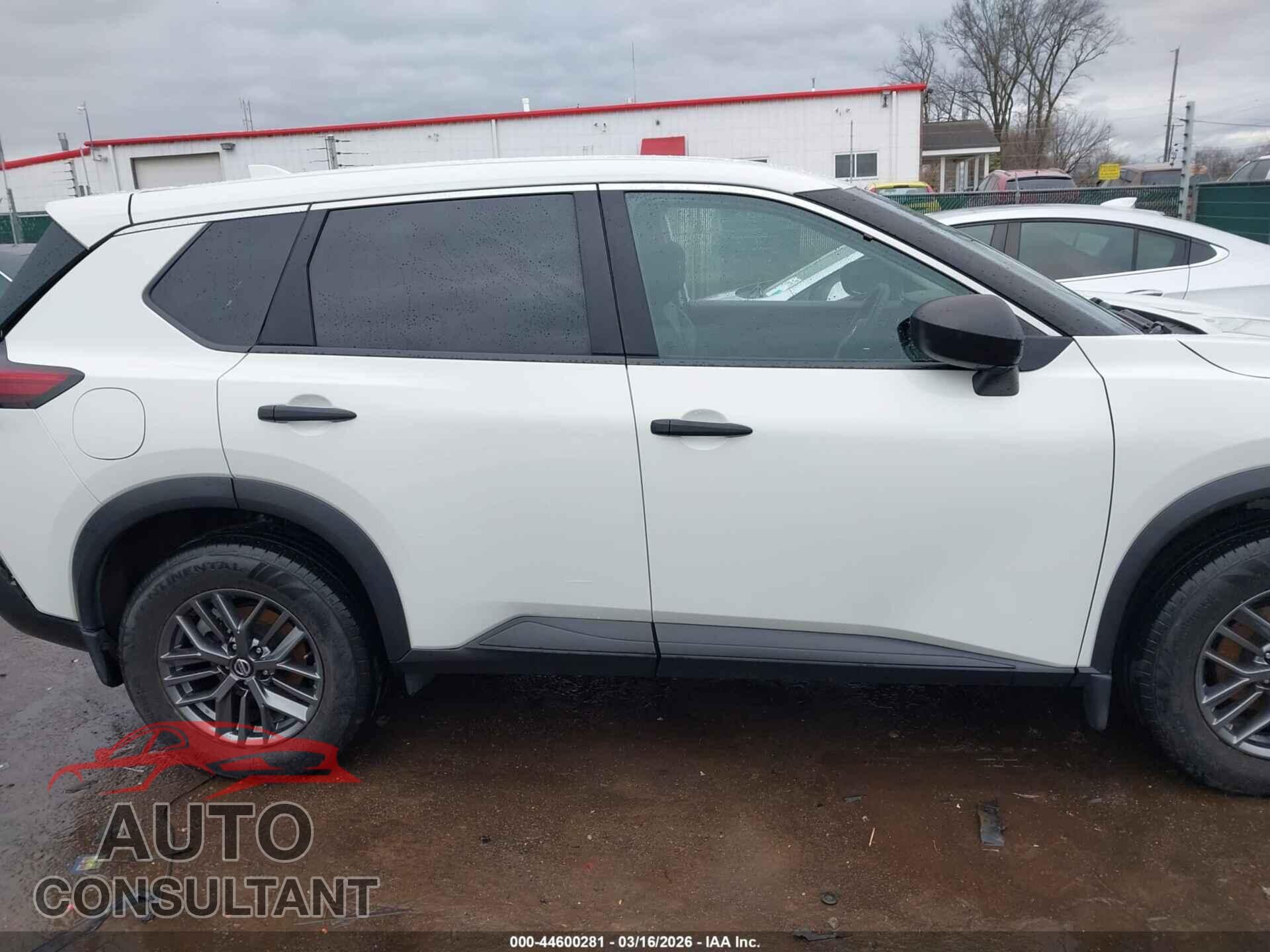 NISSAN ROGUE 2021 - 5N1AT3AB2MC754031