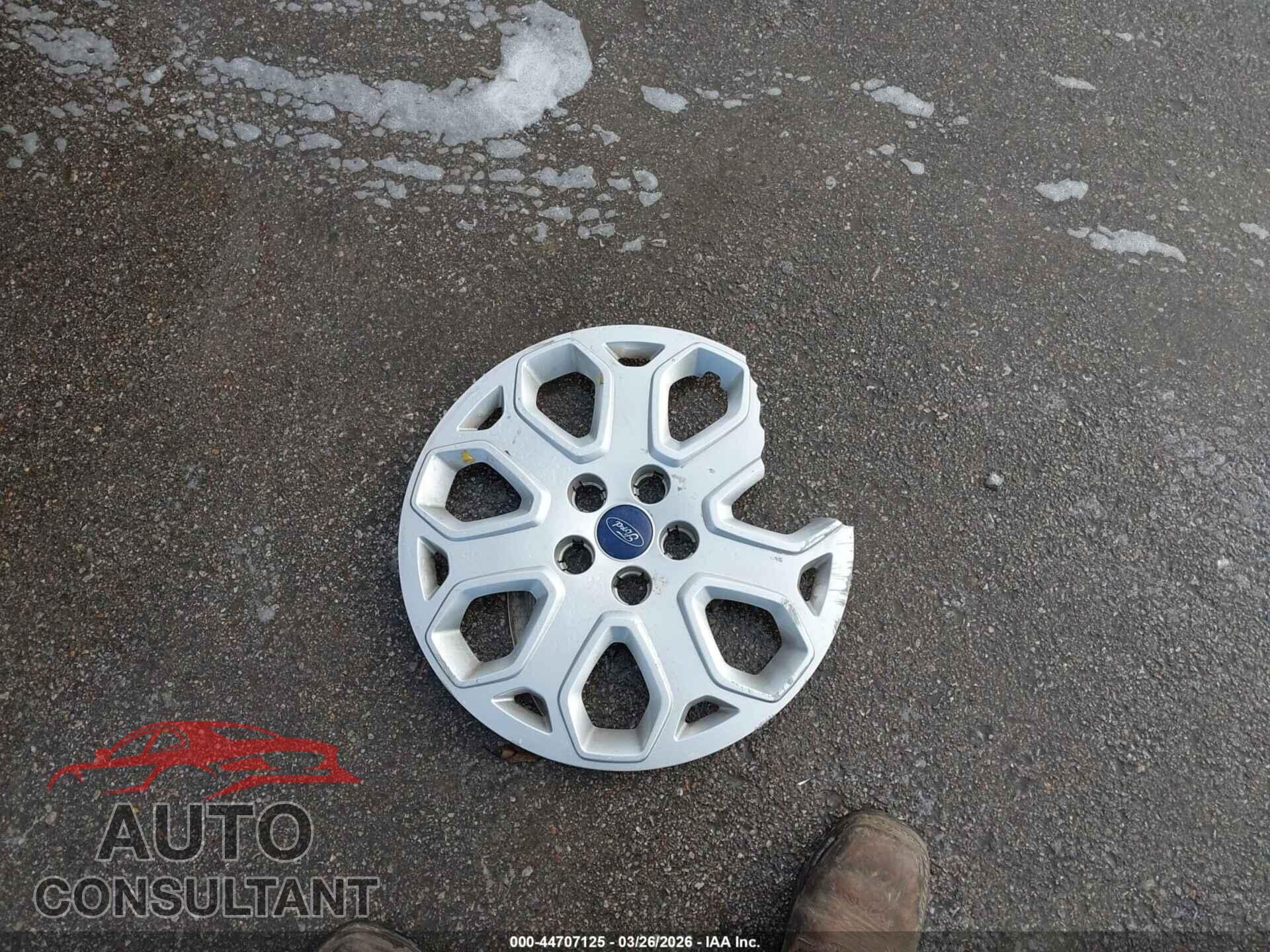 FORD FOCUS 2012 - 1FAHP3F24CL201580