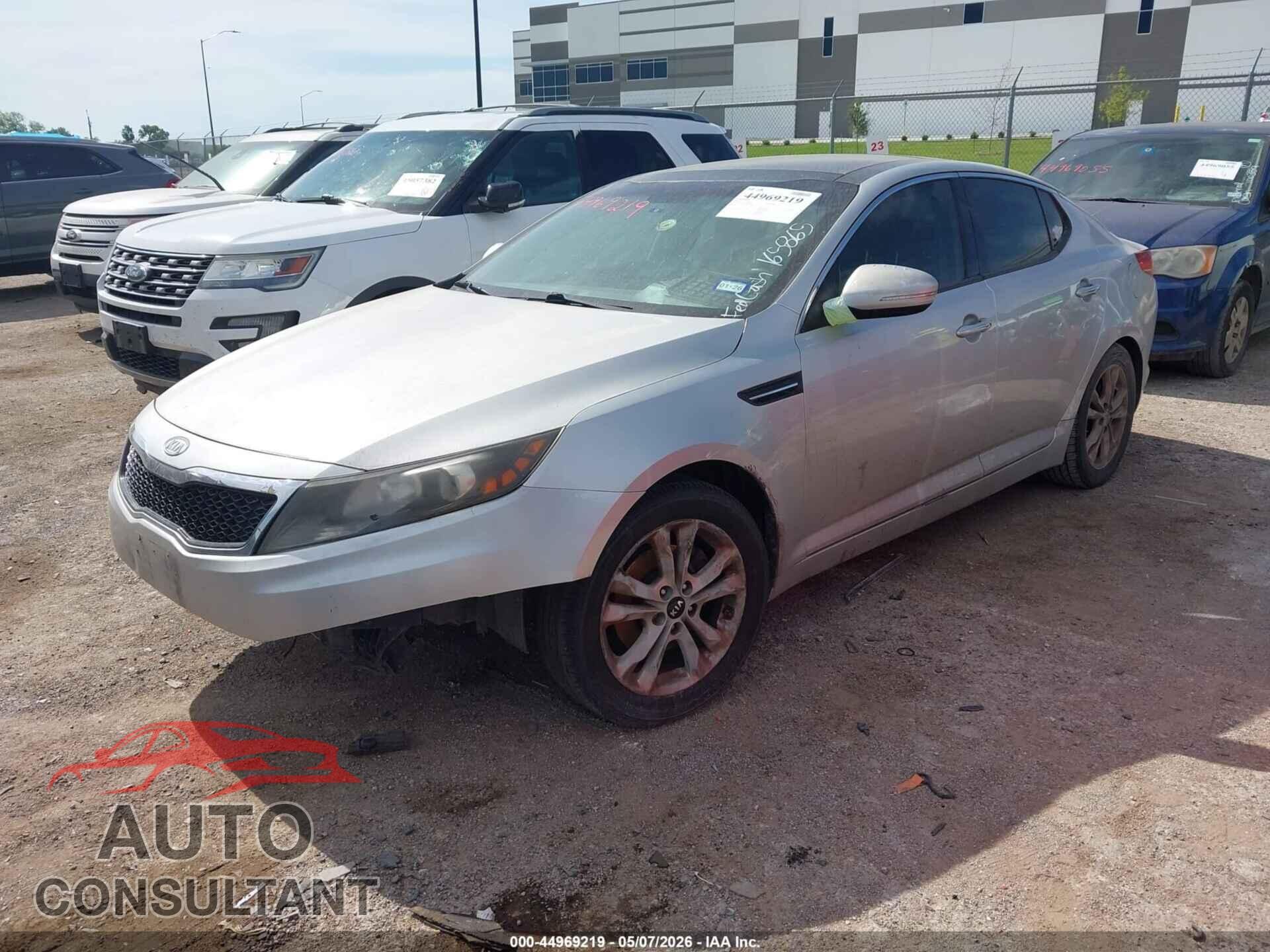 KIA OPTIMA 2011 - KNAGN4A78B5165865