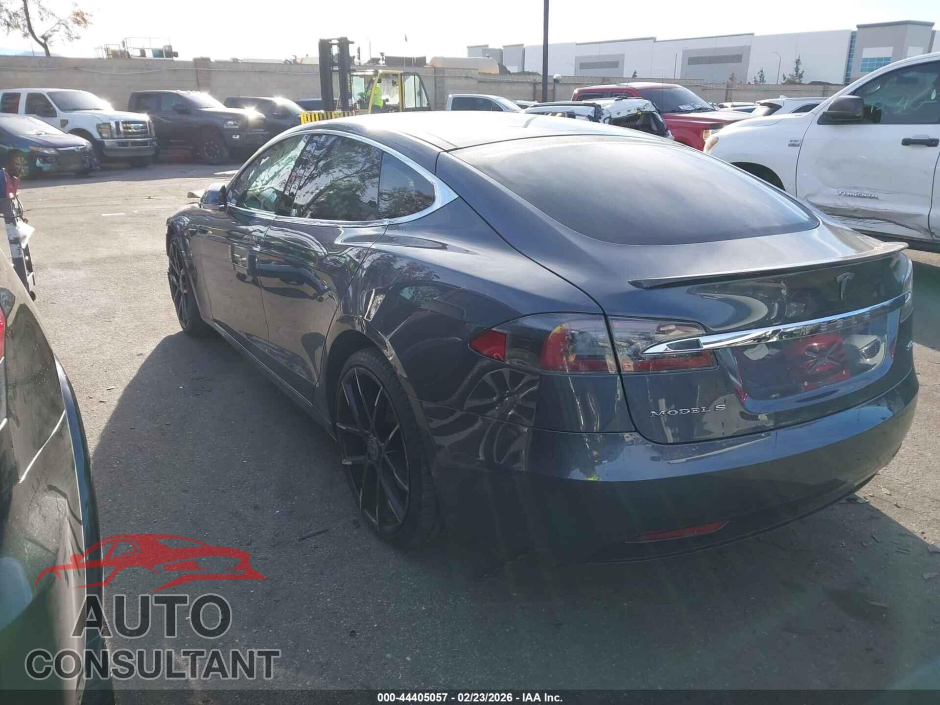 TESLA MODEL S 2017 - 5YJSA1E23HF194591