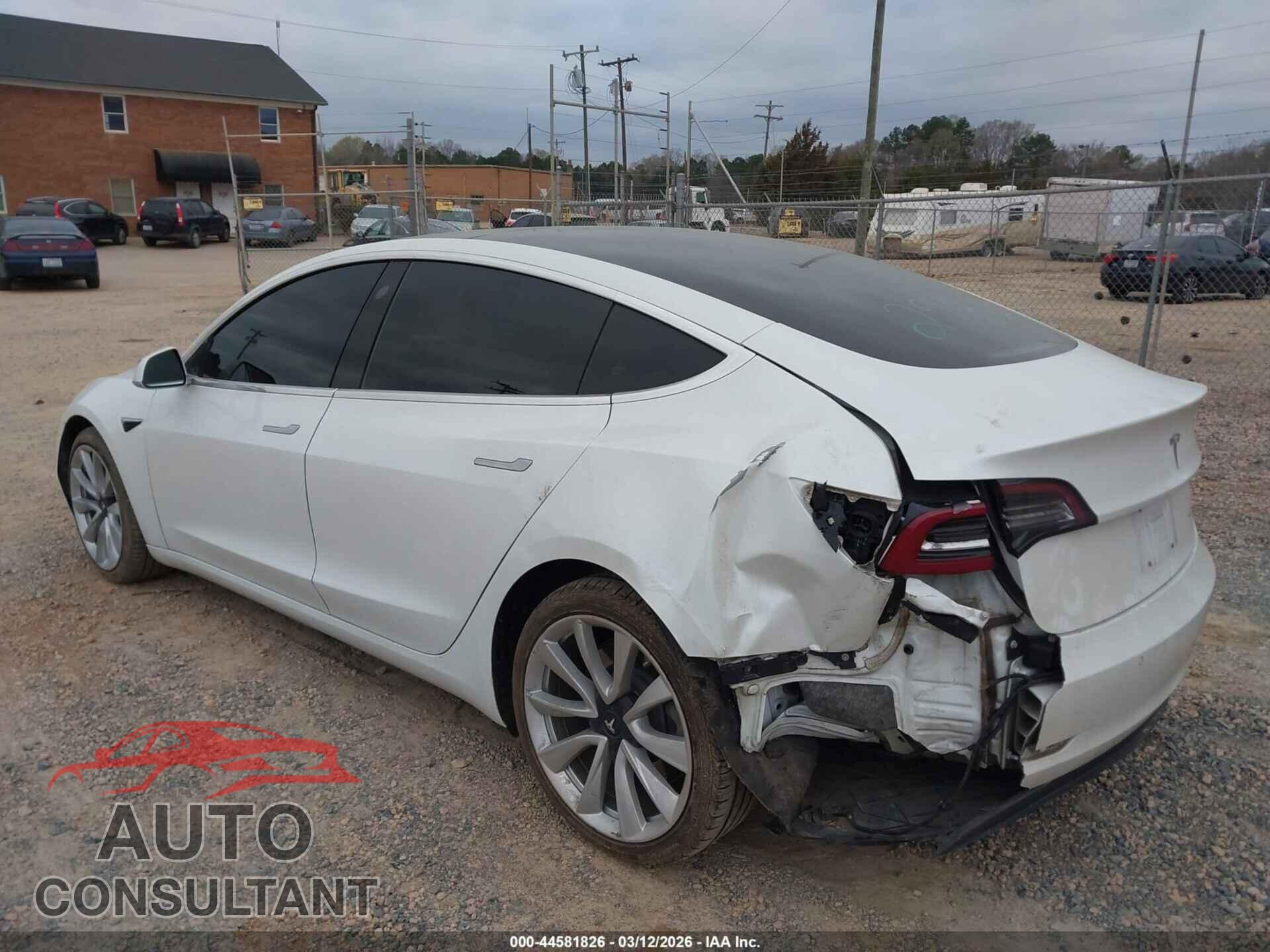 TESLA MODEL 3 2018 - 5YJ3E1EB0JF185846