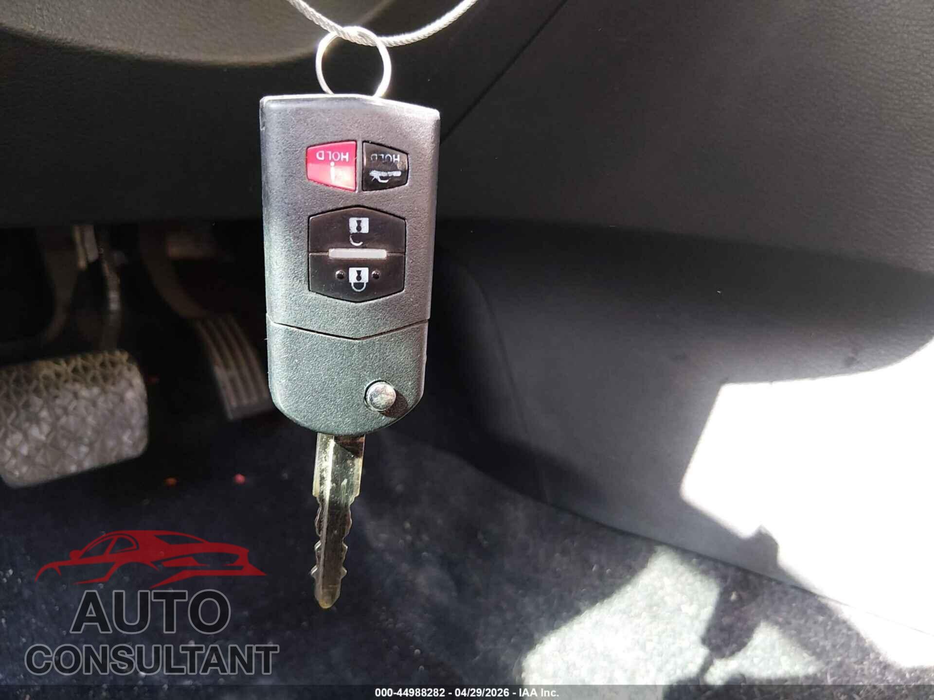 MAZDA MAZDA3 2012 - JM1BL1VF8C1507813