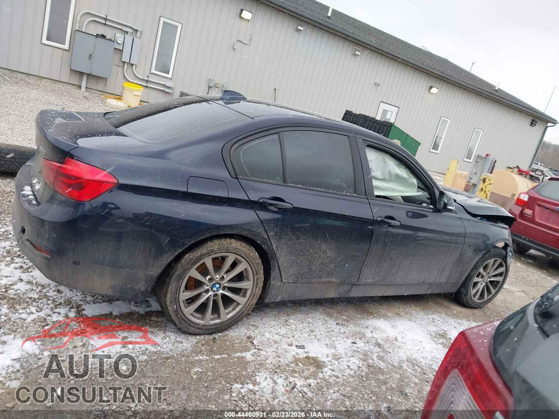 BMW 320I 2016 - WBA8E1G53GNU12287