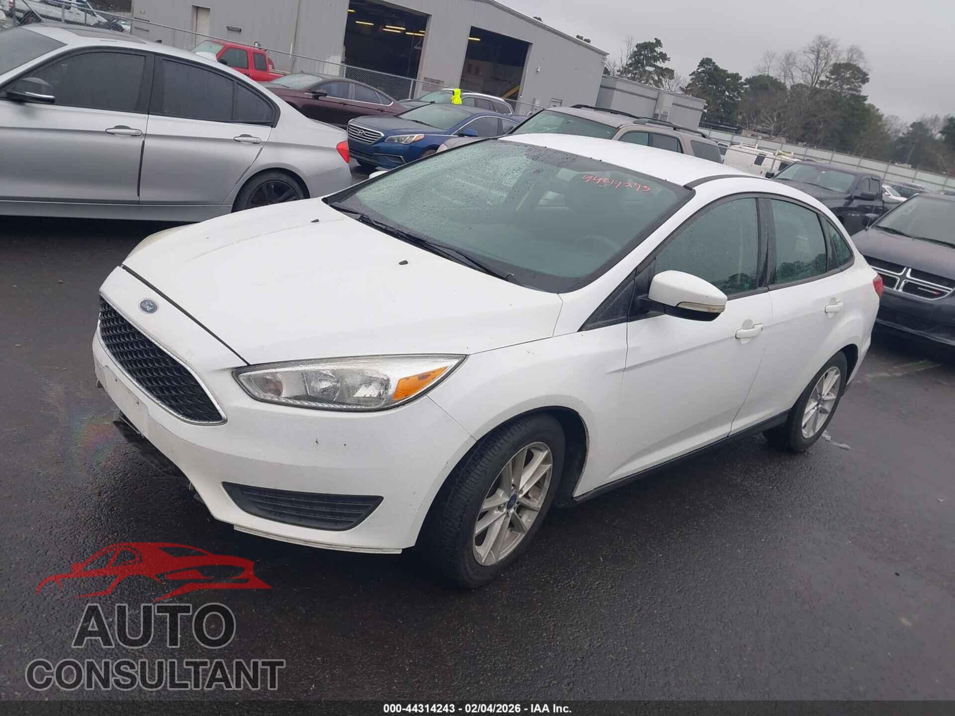FORD FOCUS 2017 - 1FADP3F27HL300061