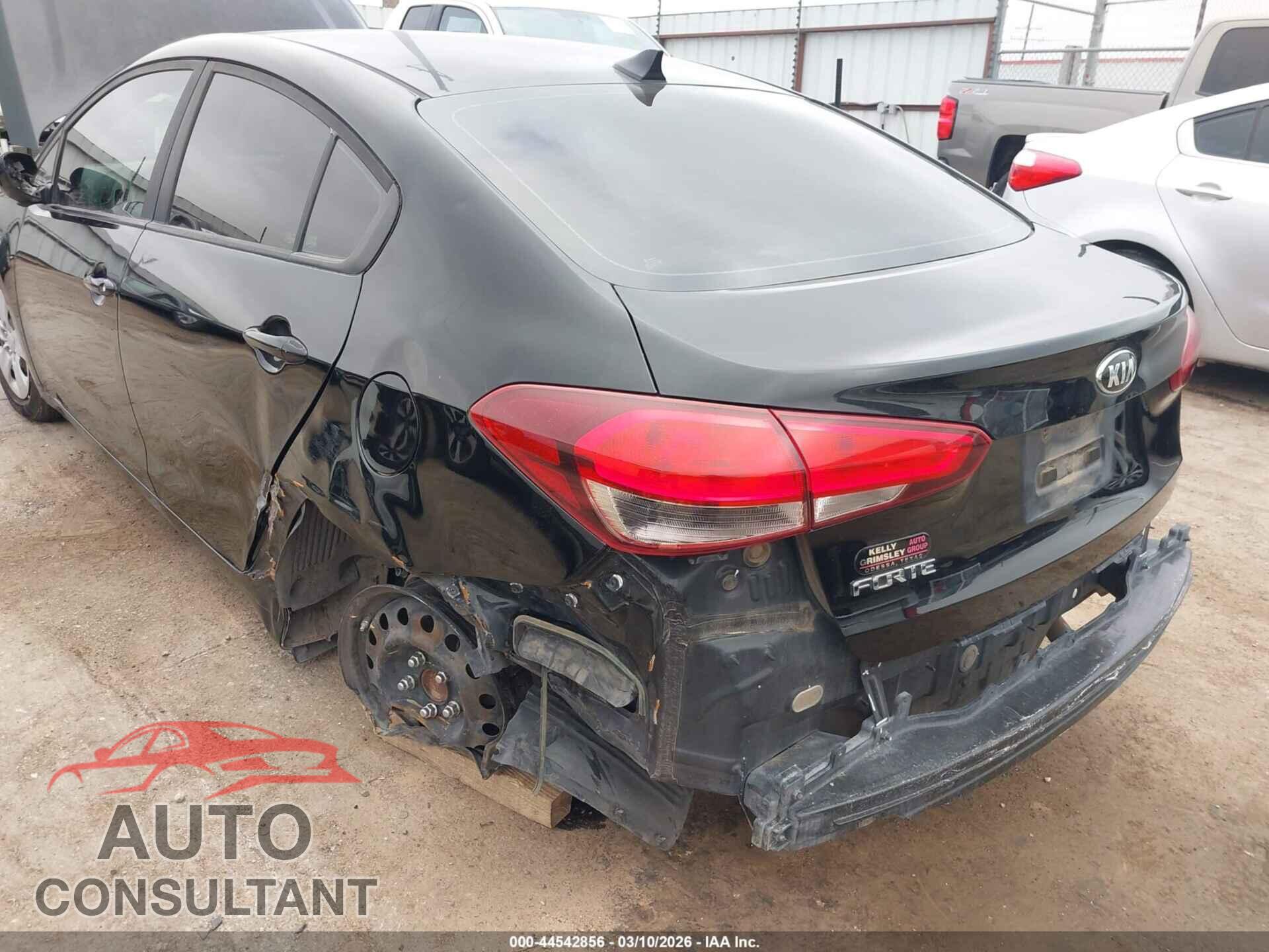 KIA FORTE 2017 - 3KPFK4A74HE100189