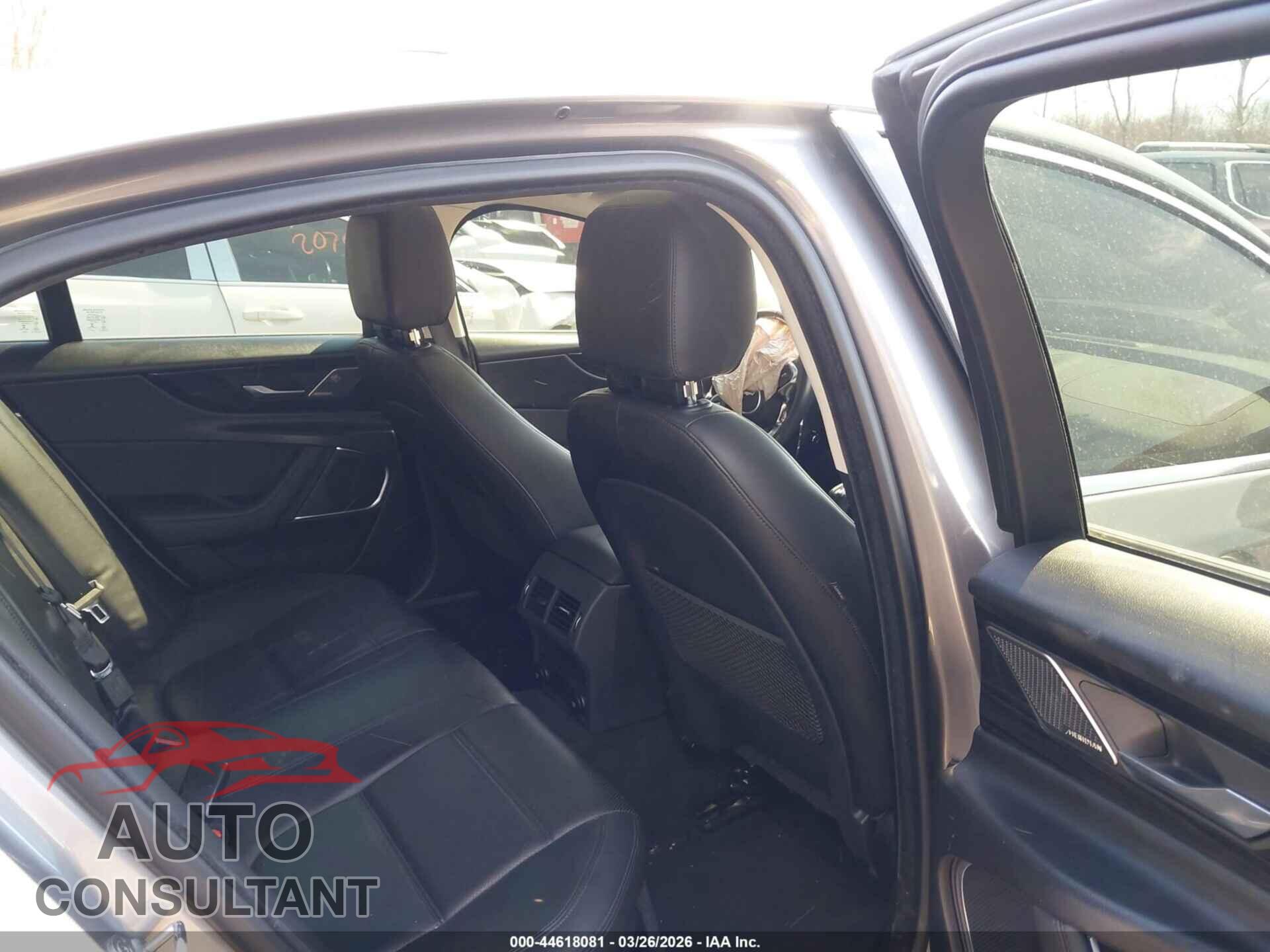 JAGUAR XE 2020 - SAJAJ4FX3LCP64264
