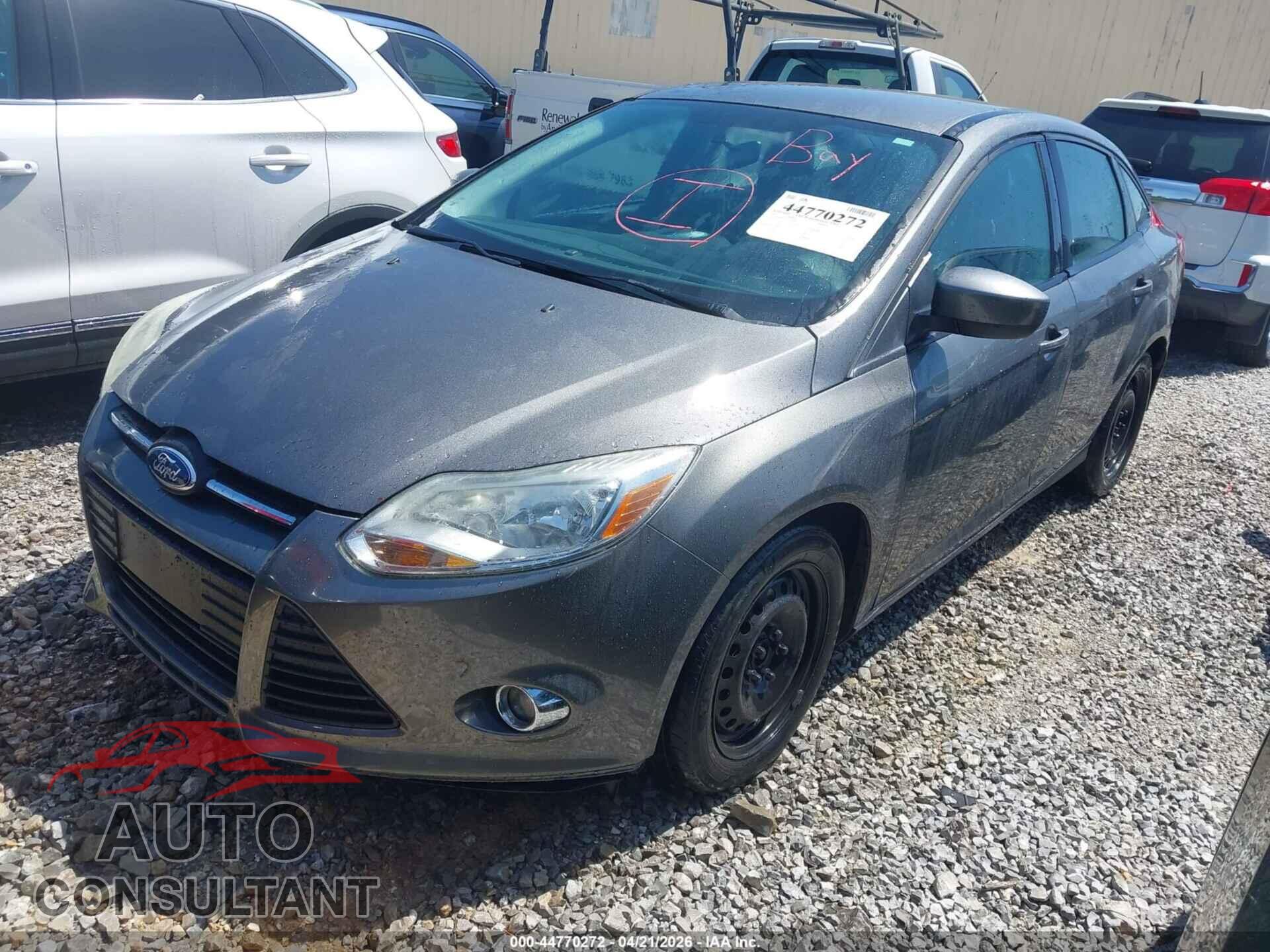 FORD FOCUS 2012 - 1FAHP3F23CL324643