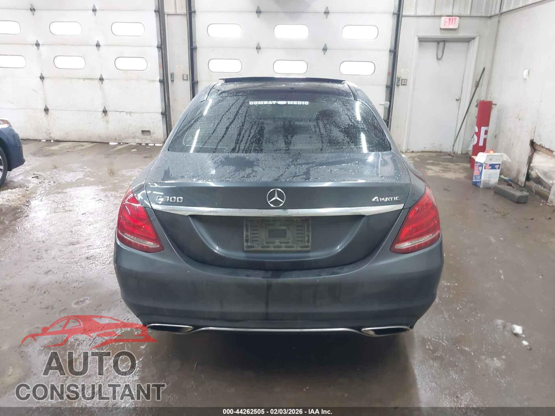 MERCEDES-BENZ C-CLASS 2015 - 55SWF4KB3FU091496