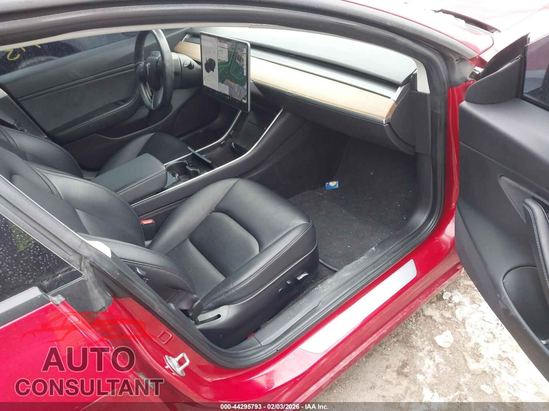 TESLA MODEL 3 2018 - 5YJ3E1EB1JF133562