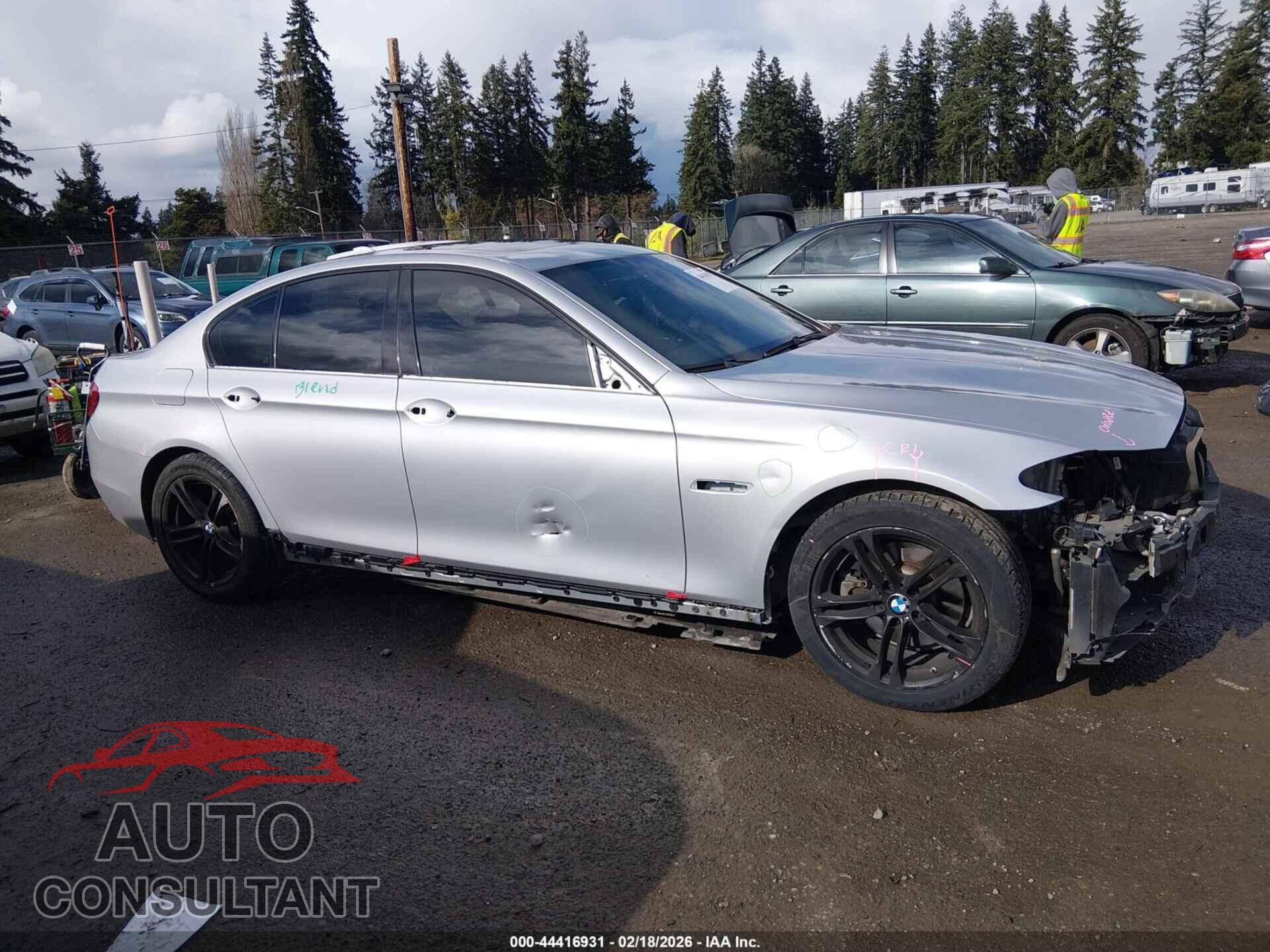 BMW 528I 2015 - WBA5A5C51FD512677