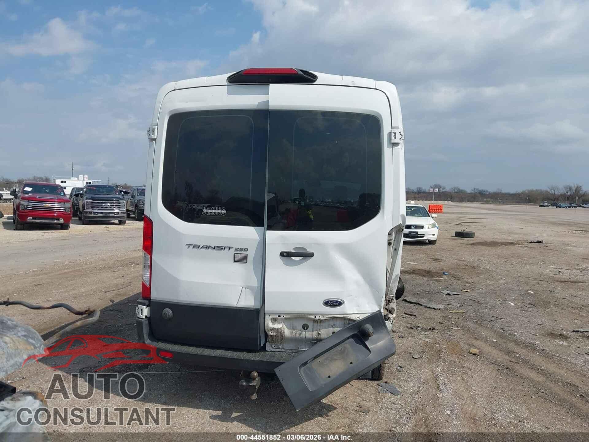 FORD TRANSIT-250 2019 - 1FTYR2CM8KKA88757