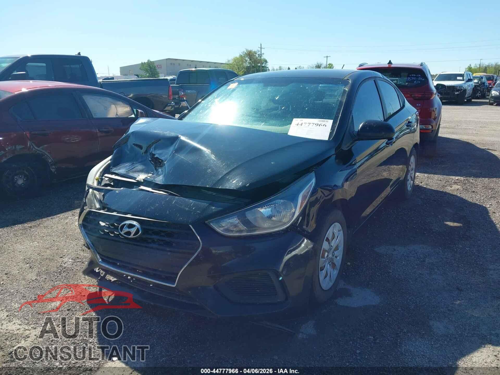 HYUNDAI ACCENT 2018 - 3KPC24A33JE020128