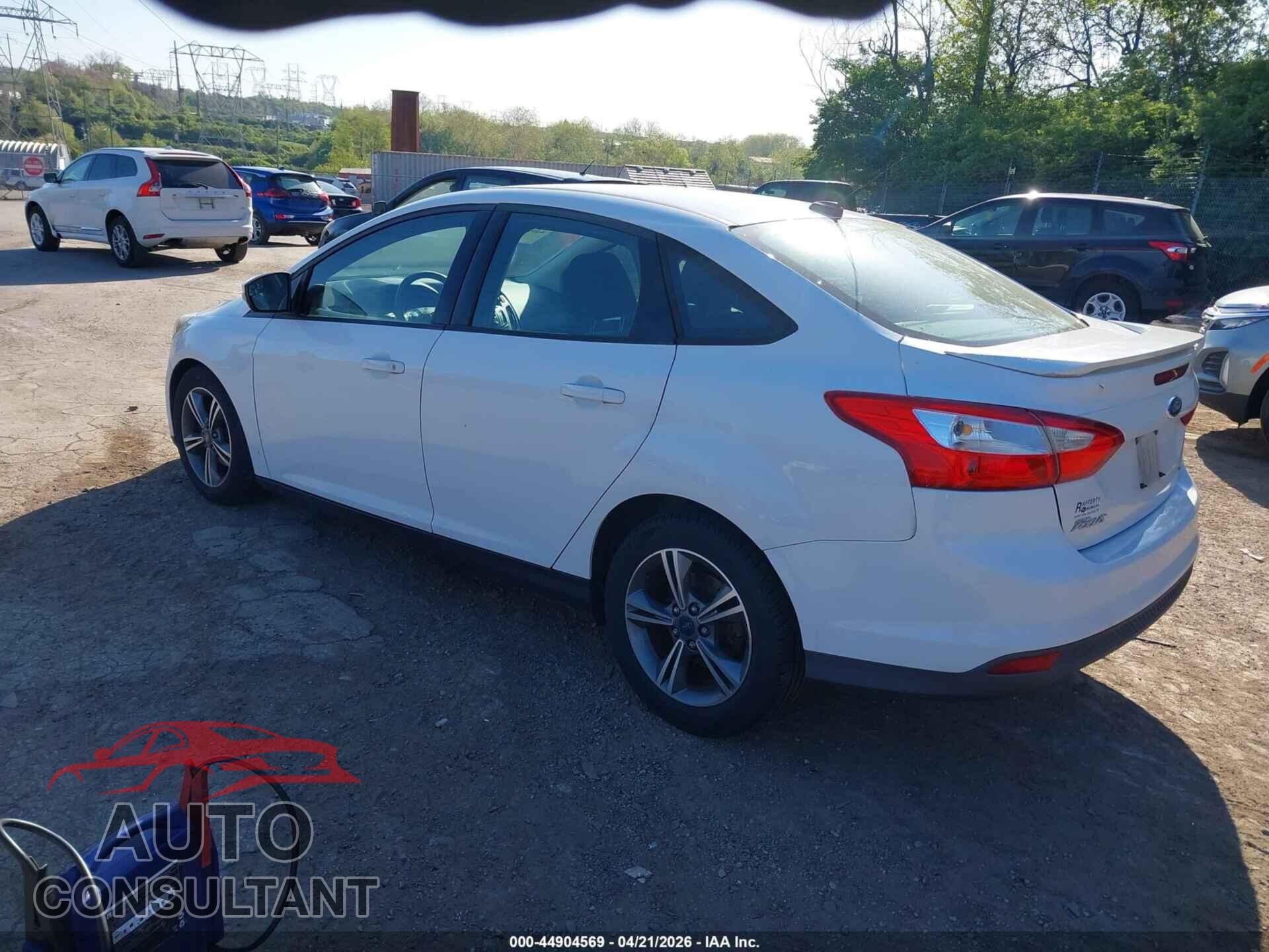 FORD FOCUS 2014 - 1FADP3F2XEL446515