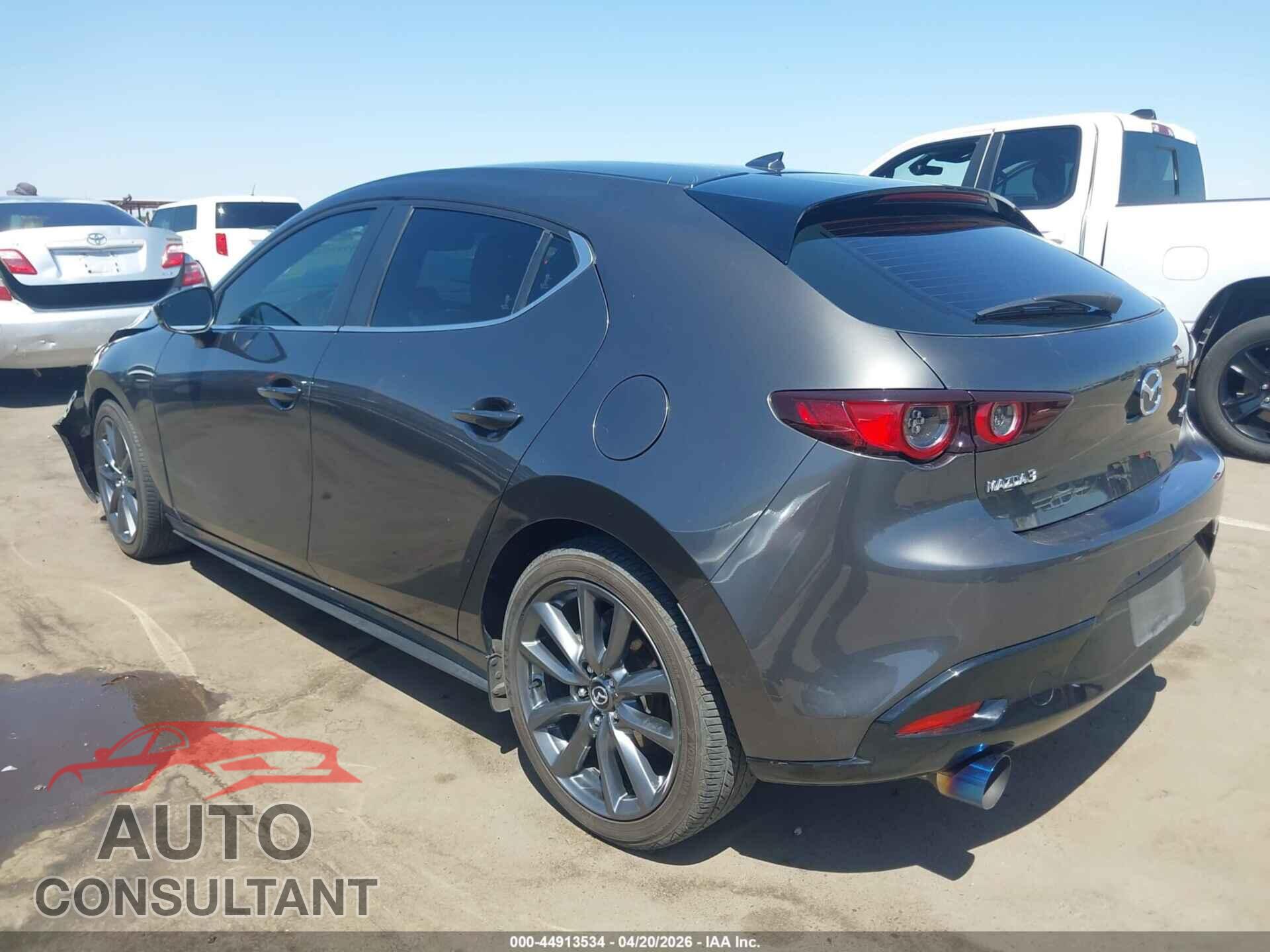 MAZDA MAZDA3 2019 - JM1BPAMM5K1131672