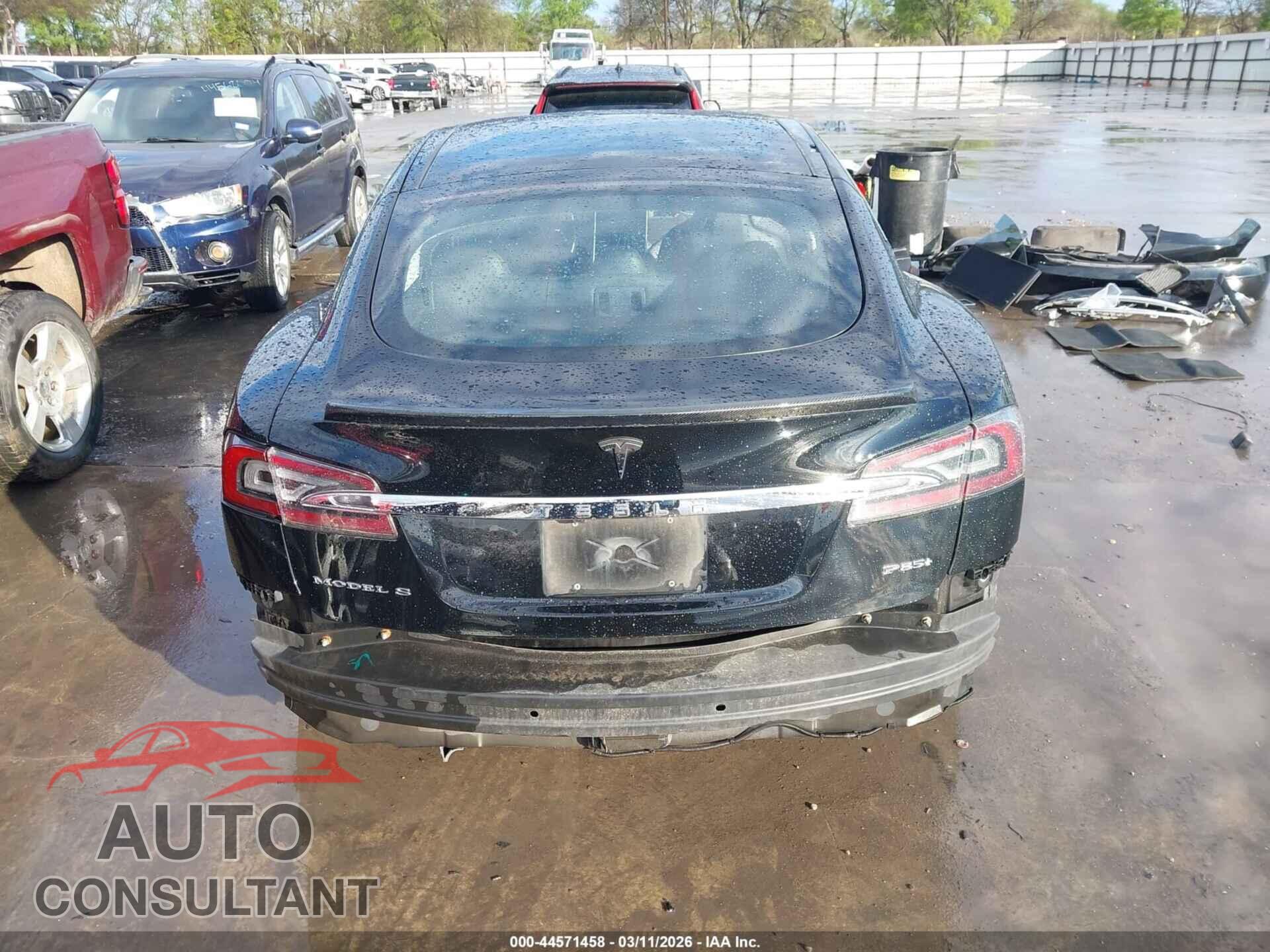 TESLA MODEL S 2013 - 5YJSA1DP9DFP14896