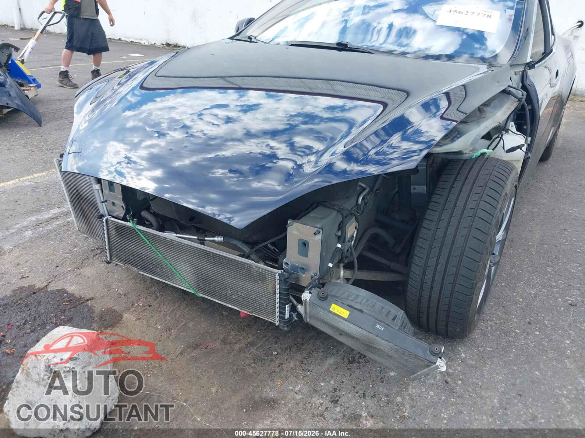 TESLA MODEL S 2015 - 5YJSA1H22FF087976