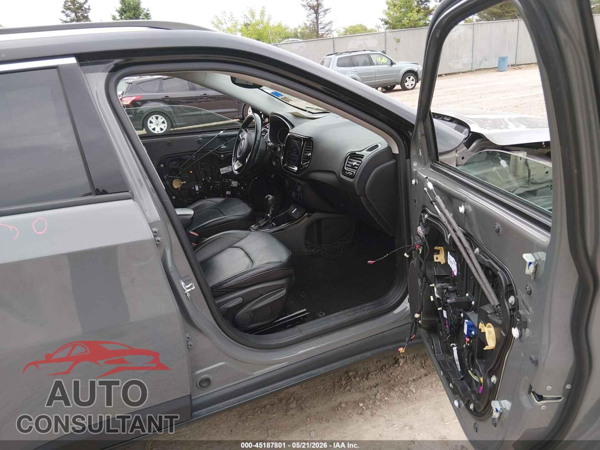 JEEP COMPASS 2020 - 3C4NJCCB2LT107950