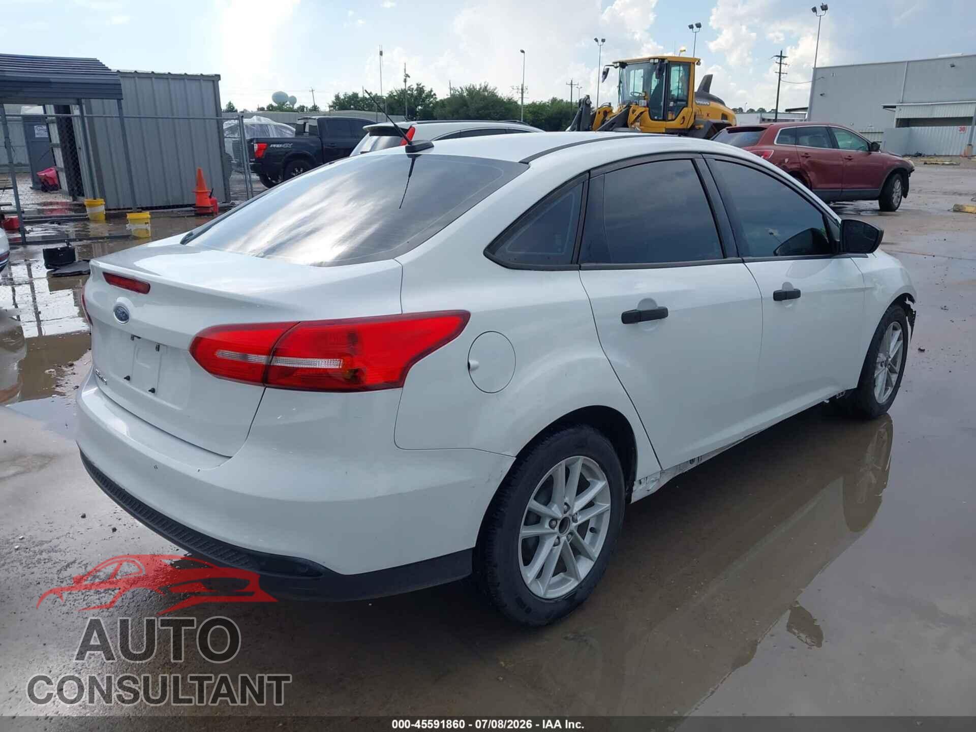 FORD FOCUS 2017 - 1FADP3E24HL262063