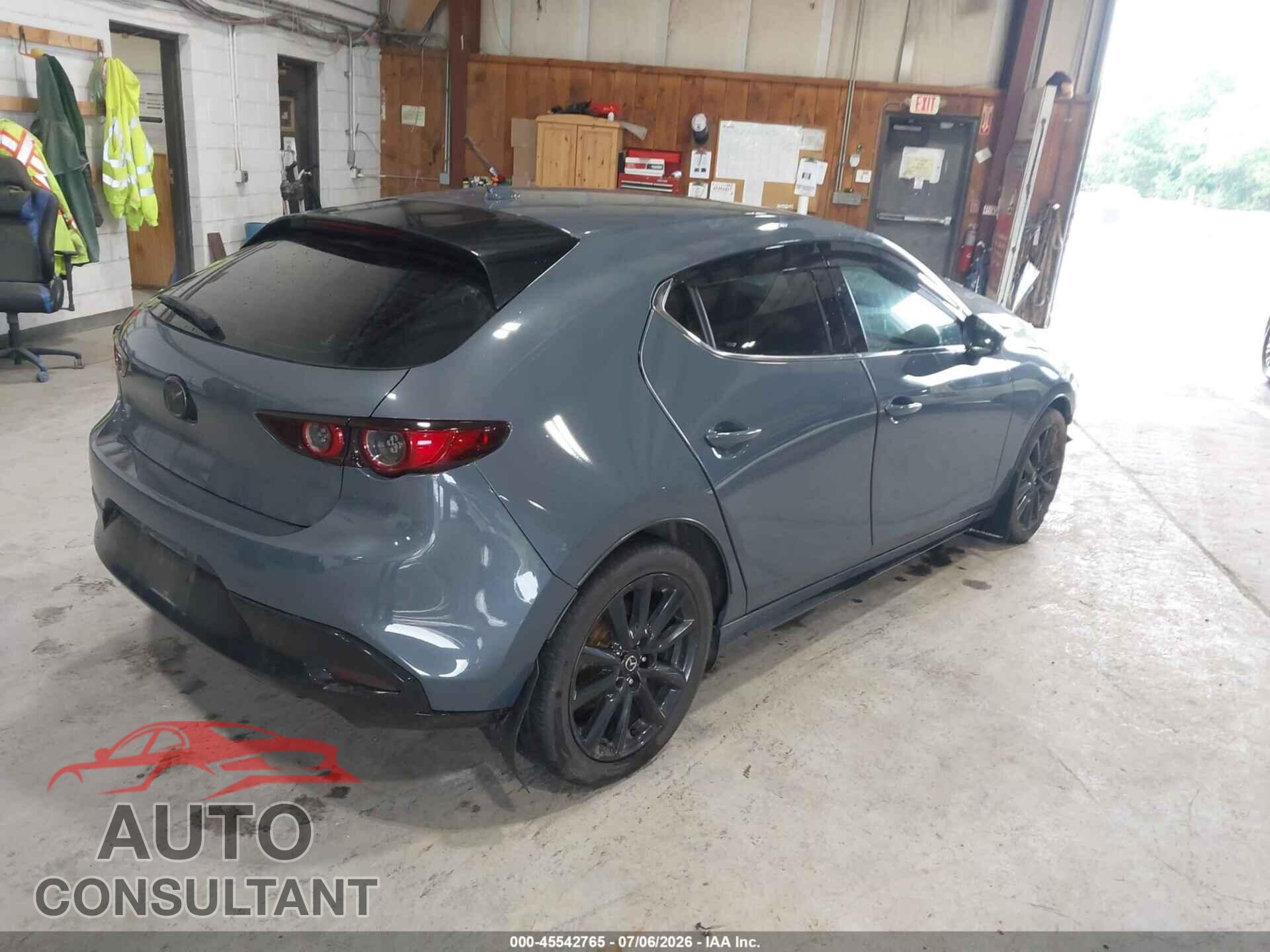 MAZDA MAZDA3 2021 - JM1BPAML6M1307591