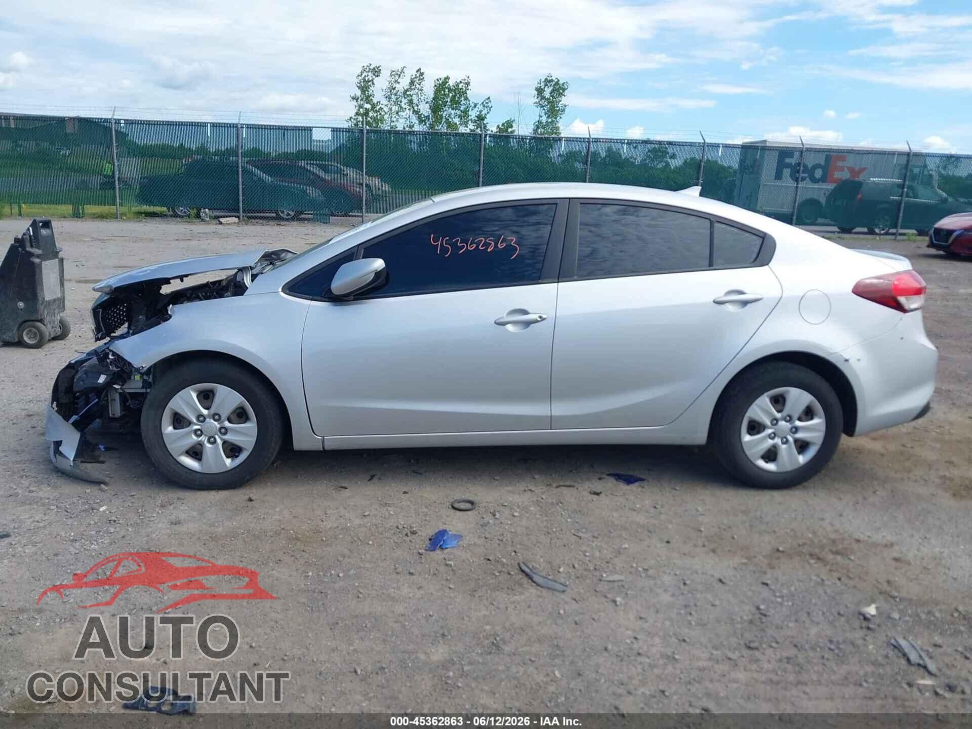 KIA FORTE 2017 - 3KPFK4A75HE101965