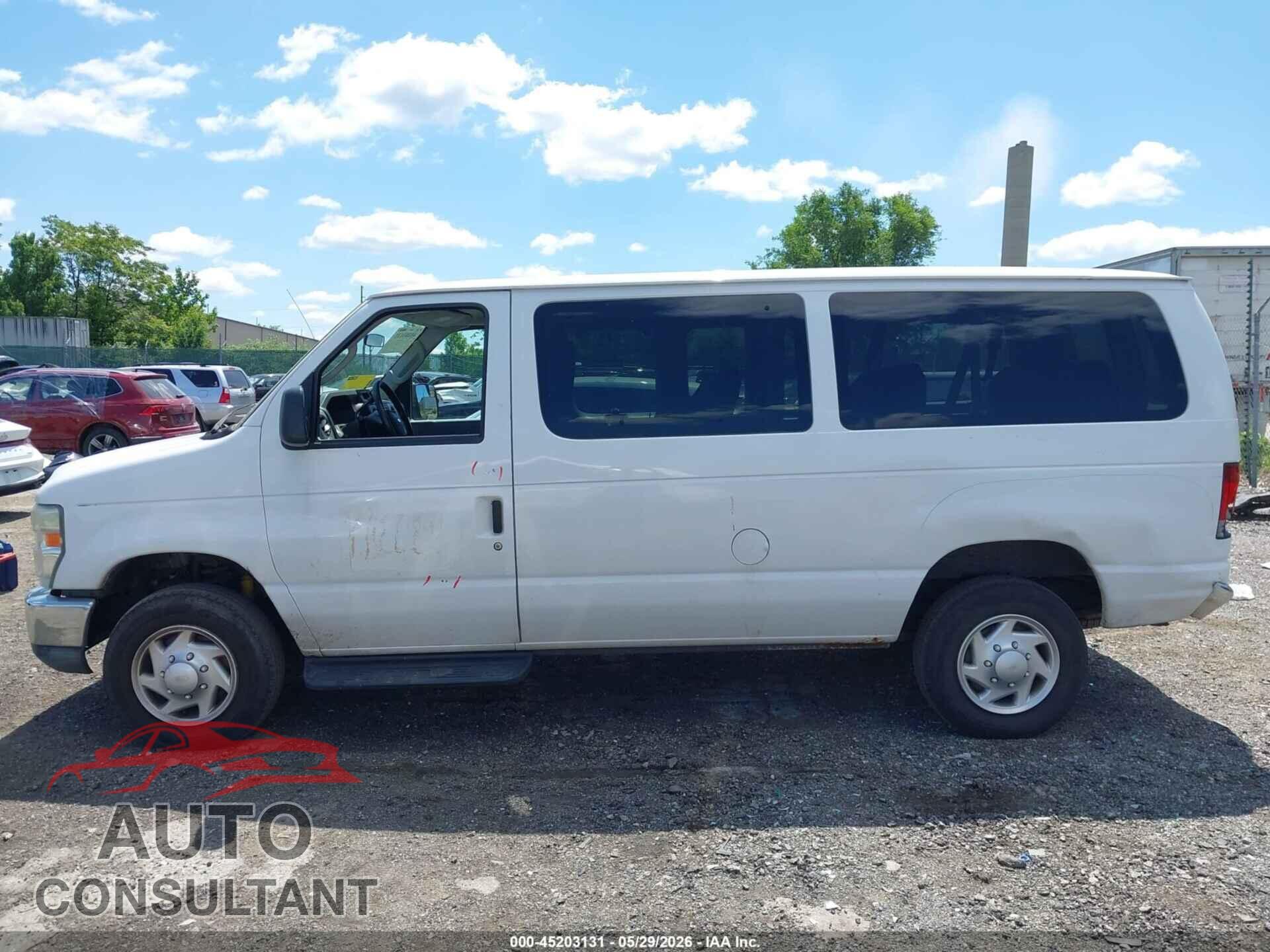FORD E-350 SUPER DUTY 2011 - 1FBNE3BL3BDB09228