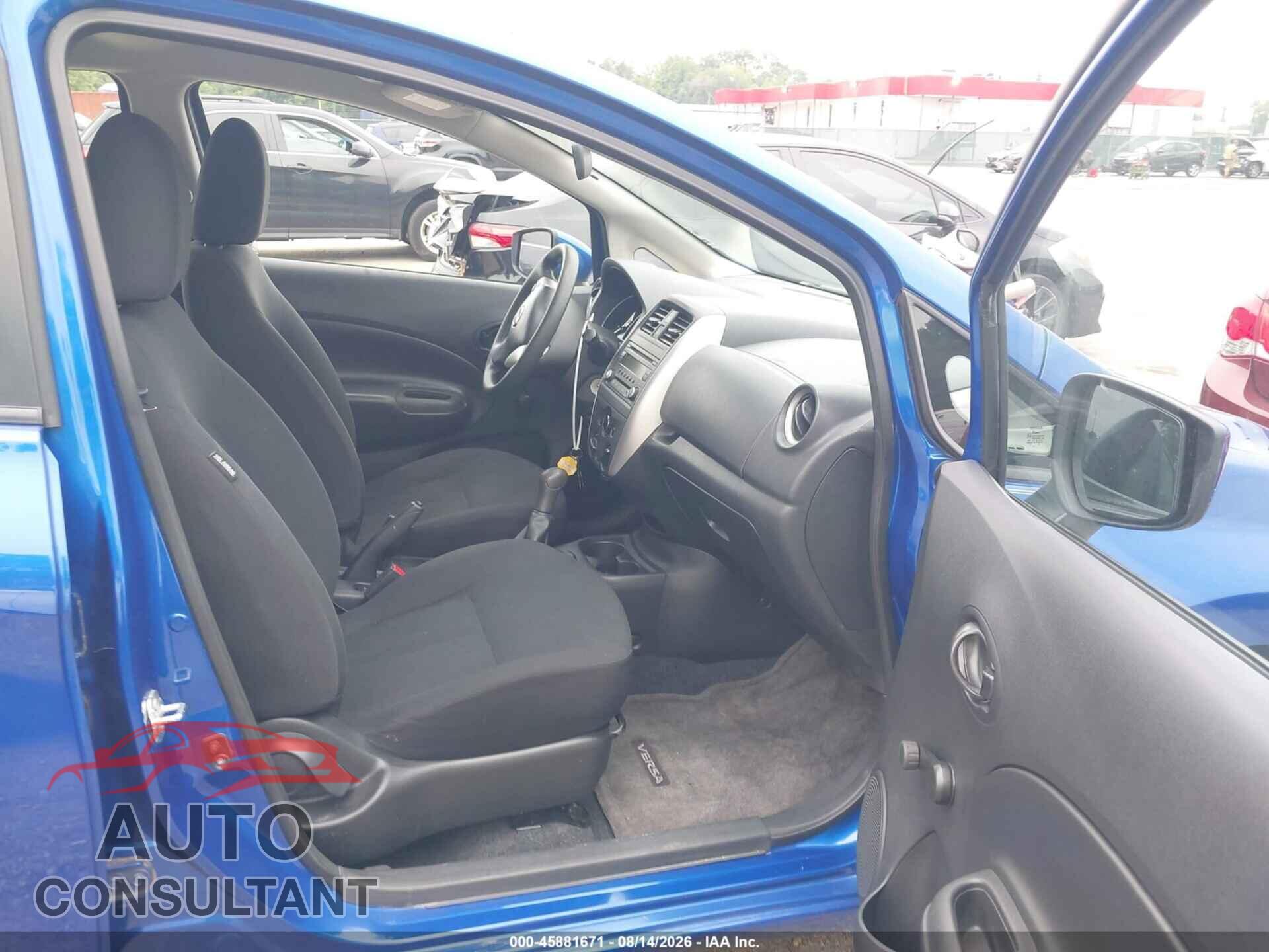 NISSAN VERSA NOTE 2015 - 3N1CE2CP9FL367237