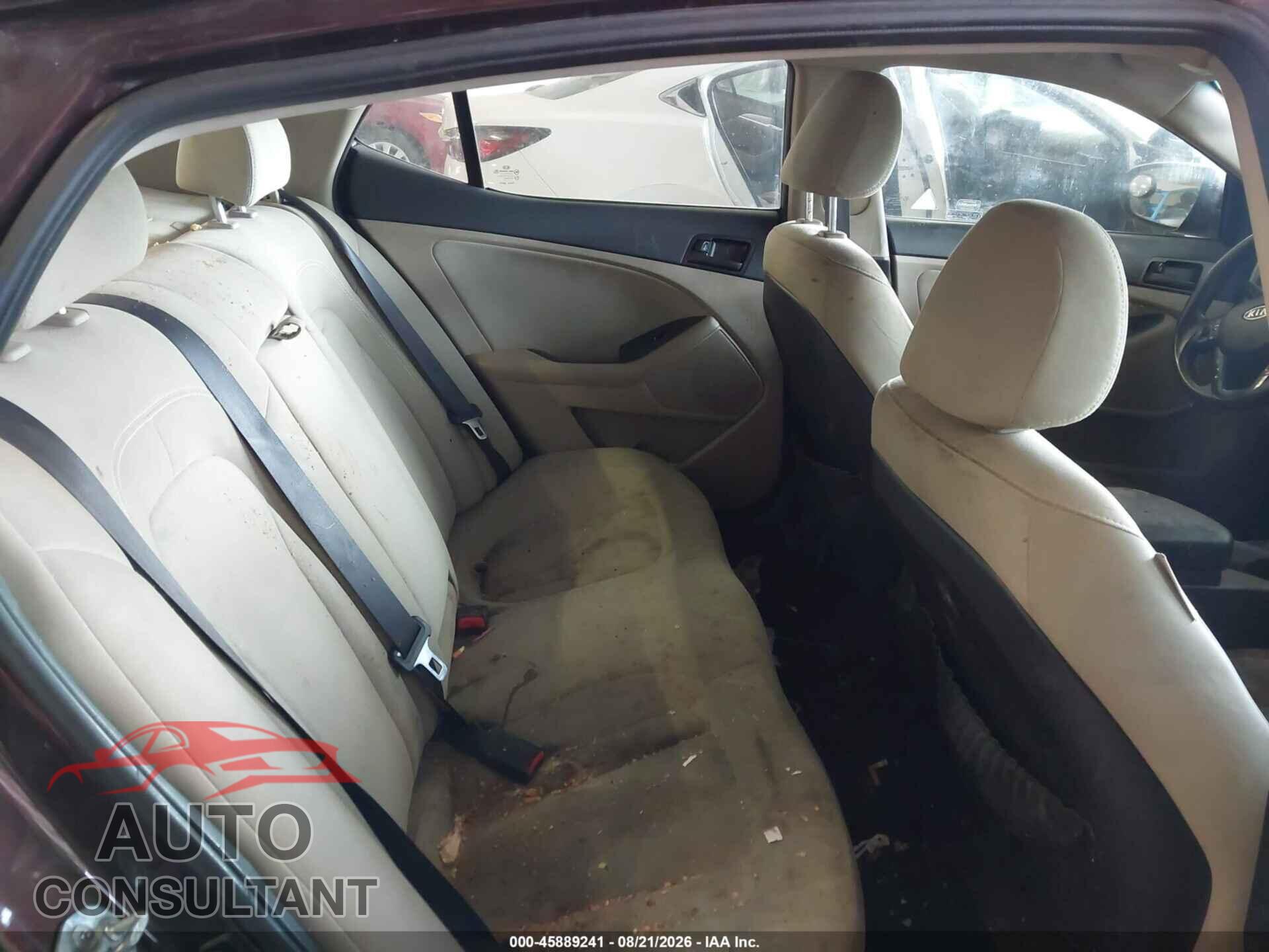 KIA OPTIMA 2011 - KNAGM4A77B5185656