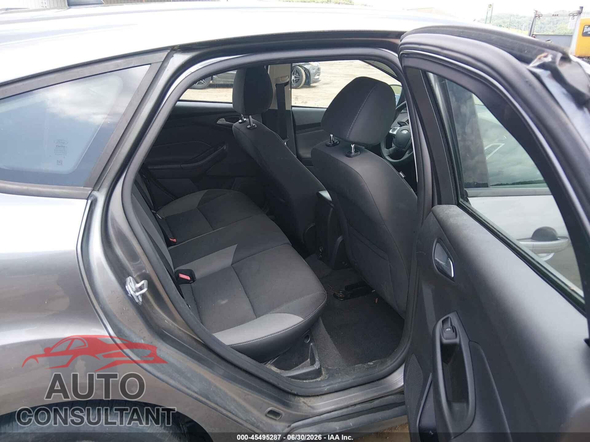 FORD FOCUS 2014 - 1FADP3K29EL329384