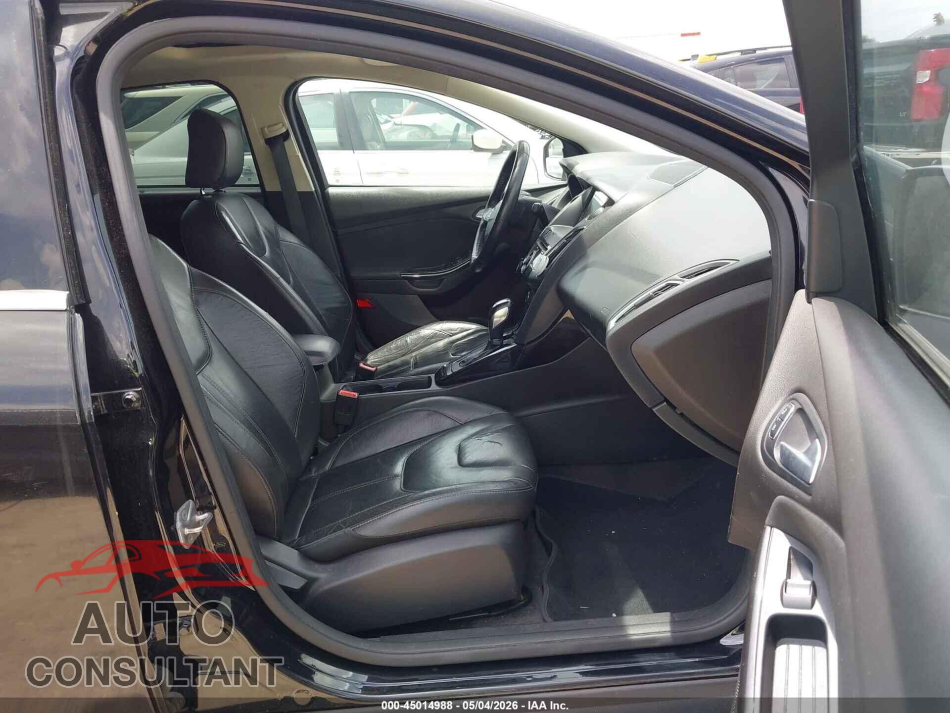 FORD FOCUS 2016 - 1FADP3J28GL237168