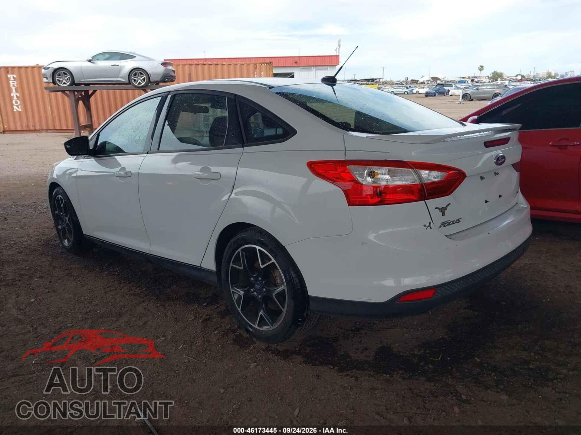 FORD FOCUS 2012 - 1FAHP3F2XCL386430