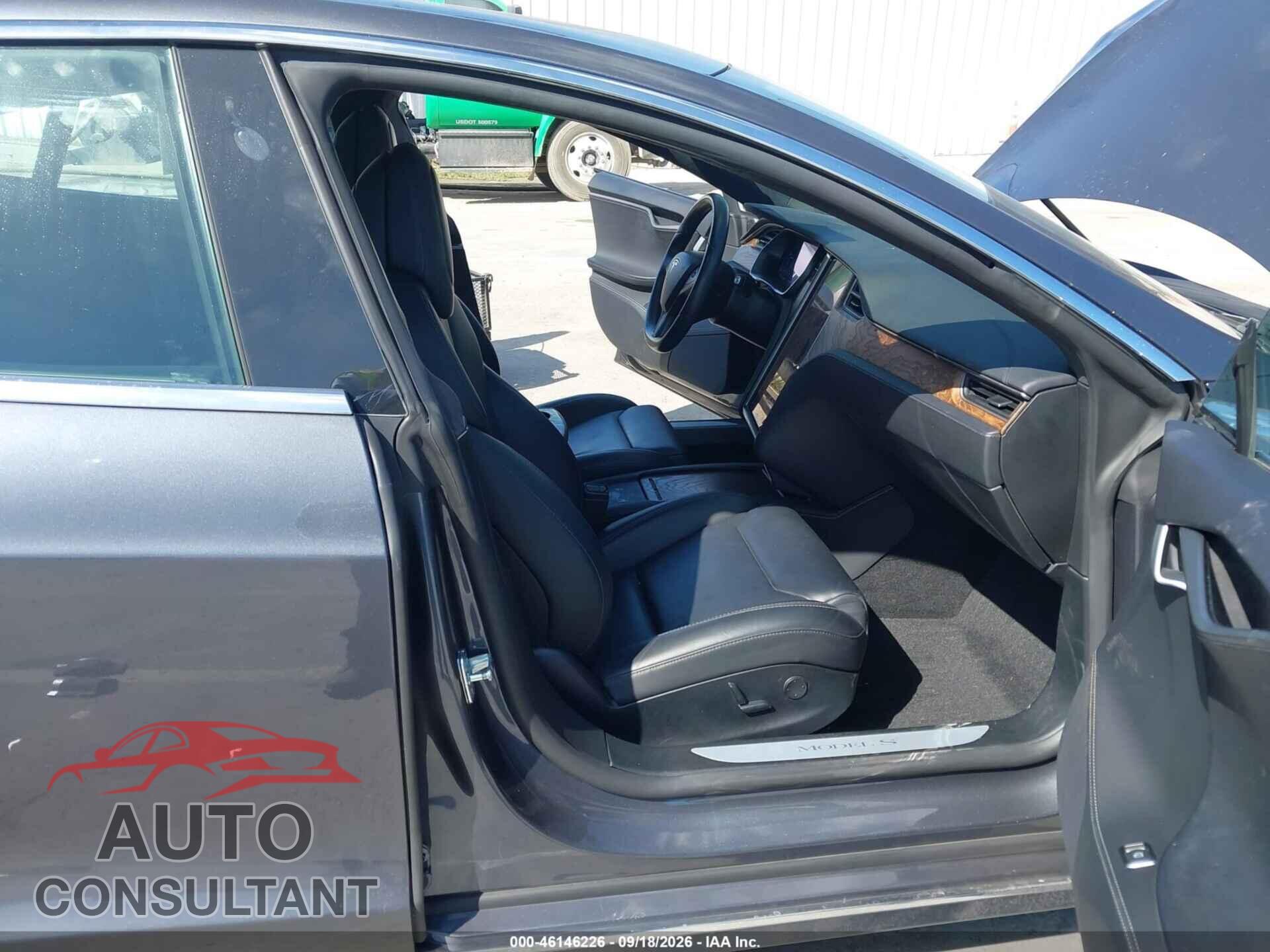 TESLA MODEL S 2019 - 5YJSA1E28KF345769